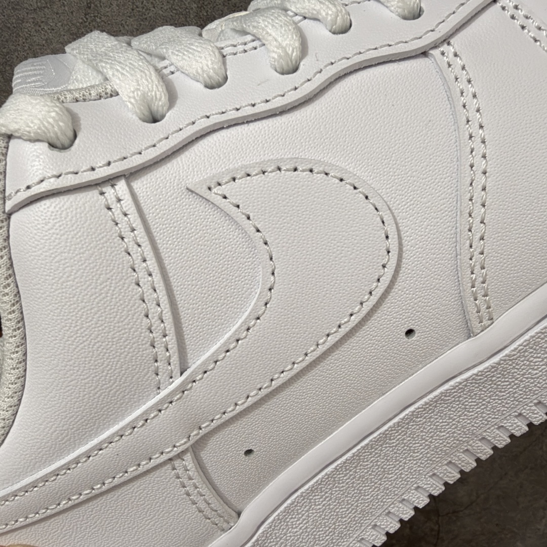 图片[3]-【LN纯原版】NK Air Force 1 Low \’07 空军一号低帮经典板鞋 纯白 CW2288-111 顶级空军 原厂皮料 升级版 市场独一档 超高清洁度裁片 皮料质感肉眼可见 细节吊打市场其他代号版本 天花板级别 全鞋电脑针车 工整有序 原厂港宝加持完美还原灵魂版型 原盒原配从里到外百分百还原 原厂全头层原厂皮料 原标原盒 内置Sole气垫 中底白色背胶 中底划线 已经无限的接近公司 原厂楦头 原厂刺绣 后跟弧度修正 正确中底四线防伪 尺码：36 36.5 37.5 38 38.5 39 40 40.5 41 42 42.5 43 44 44.5 45 46-选品中心
