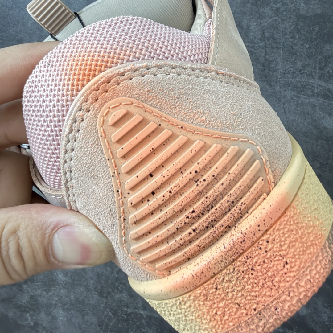 图片[2]-【OG纯原版】 Lanvin Leather Curb Sneakers 浪凡面包鞋 现货 原版1：1开模重工艺制作 面料采用进口牛磨砂➕环保牛反绒➕金钢网织物 内里柔软透气太空棉面料 原版开模双色TPU大底 顶级品质 区别市场流通其他货品 Leather是一款灵感源自90年代的运动鞋 设计自信 尺寸夸张 这款鞋由纳帕小牛皮、翻毛皮和网眼布制成 圆润的外形、加垫的鞋舌和弯曲的金属孔眼使这款精心打造的鞋格外舒适 尺码：35-46-选品中心
