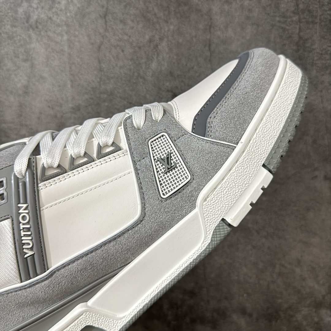 图片[6]-【YS纯原】海淘代购品质 Louis Vuitton LV Trainer 低帮休闲板鞋 ✦ 海淘代购同渠道，高端零售外贸充正专供 ✦ 原版购入开发，ZP级全套包装 ✦ 完美楦型，颜色卡位准确 ✦ 大底TPU质感媲美原版，细节同步一致 ✦ 区分市面通货，零瑕疵标准 尺码： 39 40 41 42 43 44 45-选品中心