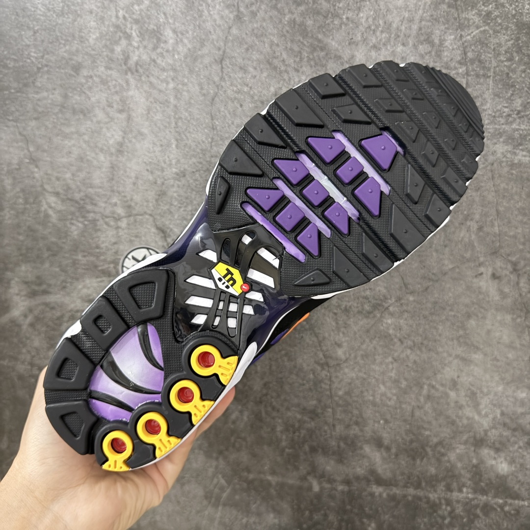 图片[9]-【TK纯原版】Nike Air Max Plus TN气垫系列跑鞋 DX0755-500 全新一比一高端版本 真正的市场T1品质 更多配色陆续出货 真正的用心研发 一点一点抠出来的 品质 品控细节 随便闭眼对比市场任何版本 全套原纸板楦头开发 完美呈现版型 工艺流程均与原鞋保持一致 Turned Air 中底缓震技术 鞋面弧度与大底弧度一致 鞋头正确TPU材质 鞋面高频TPU材质1.0厚度 原鞋一致层次感 超越公司货的品控标准 多道QC质检 货号： 尺码： 40.5 41 42 42.5 43 44 44.5 45 46 47.5 48.5-选品中心