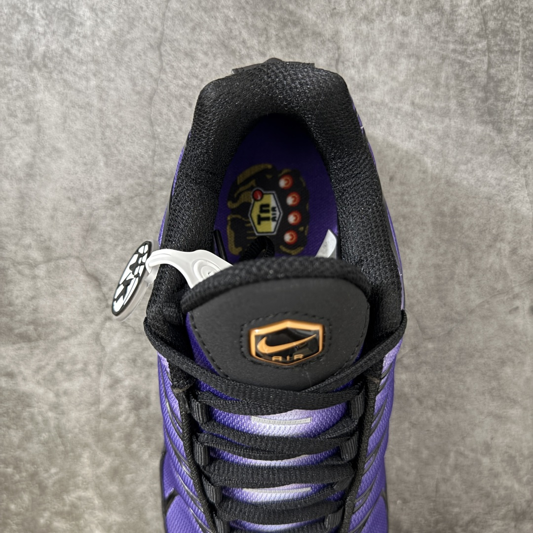图片[8]-【TK纯原版】Nike Air Max Plus TN气垫系列跑鞋 DX0755-500 全新一比一高端版本 真正的市场T1品质 更多配色陆续出货 真正的用心研发 一点一点抠出来的 品质 品控细节 随便闭眼对比市场任何版本 全套原纸板楦头开发 完美呈现版型 工艺流程均与原鞋保持一致 Turned Air 中底缓震技术 鞋面弧度与大底弧度一致 鞋头正确TPU材质 鞋面高频TPU材质1.0厚度 原鞋一致层次感 超越公司货的品控标准 多道QC质检 货号： 尺码： 40.5 41 42 42.5 43 44 44.5 45 46 47.5 48.5-选品中心