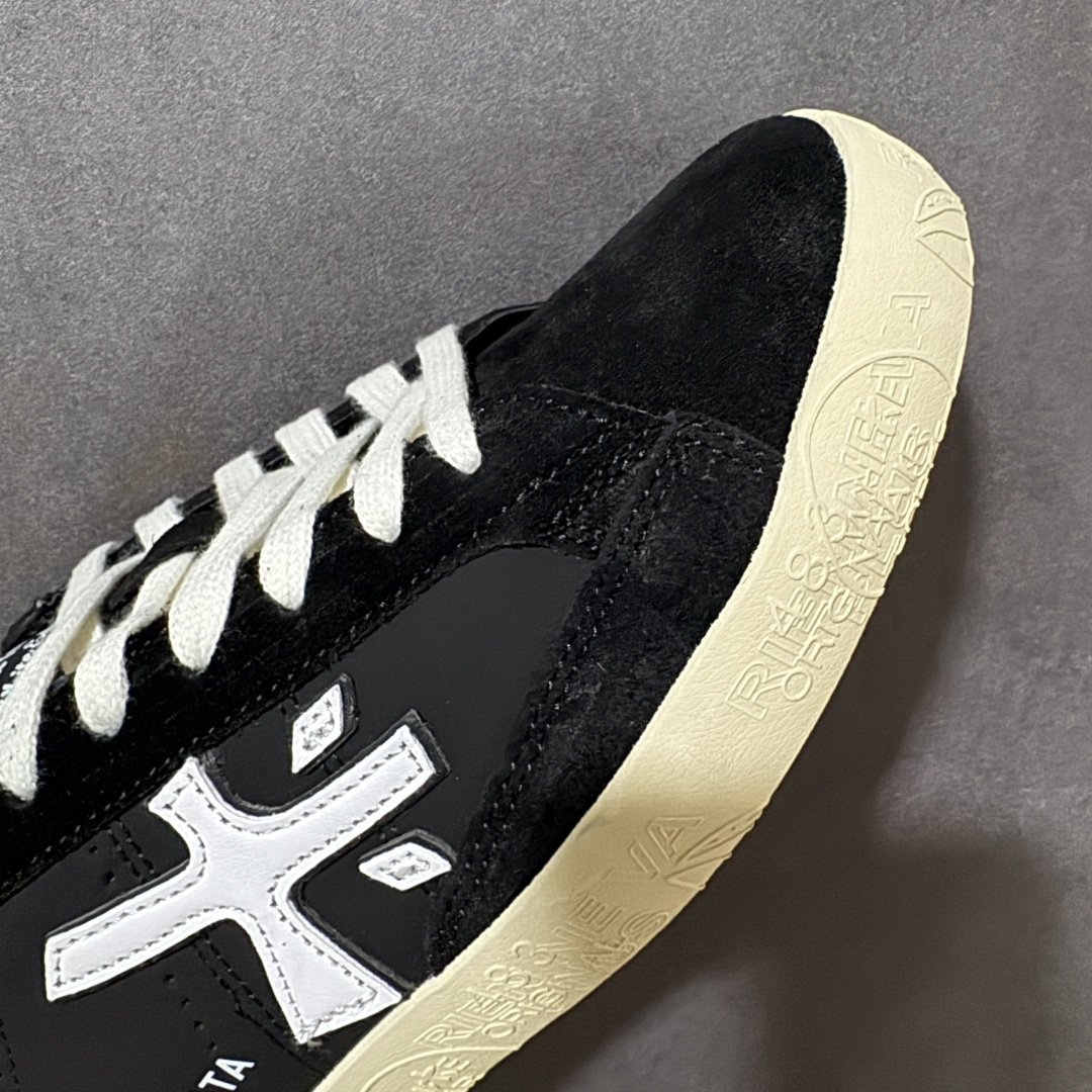 图片[8]-【公司级】普瑞米亚达 Premiata Lander Trainers 兰诺系列米字复古百搭休闲运动板鞋 premiata是意大利品牌PREMIATA依据国际高标准，使用意大利面料和精致皮革制做运动鞋，此外，根据不同的型号，采用世界各地优质技术供应商提供的鞋底。PREMIATA致力于将传统制鞋方法，以及高科技研发成果融入鞋履设计中。这个创立于1885年的制鞋品牌，通过对历史进行现代演绎，以极度热忱和无限创意打造出一款款鞋履作品，是顶级意大利手工艺代表。 普瑞米亚达意大利名品百年历史，所有工艺全手工打造，米“字一样的LOGO简称米字鞋。完美的融合了传统的制鞋方法和高科技研发成果，设计出了独具特色的外观，打造出了完全贴合人们脚型的鞋履。上脚舒适美… ❶面料：原版定制牛皮➕牛猄 ❷内里：原版定制羊皮 ❸垫脚：原版羊皮注塑成型 ❹大底：原版开模PU发泡大底 ❺包装：原版全套包装 货号：491514-W1EB7-1053 尺码：36-45没半码-选品中心