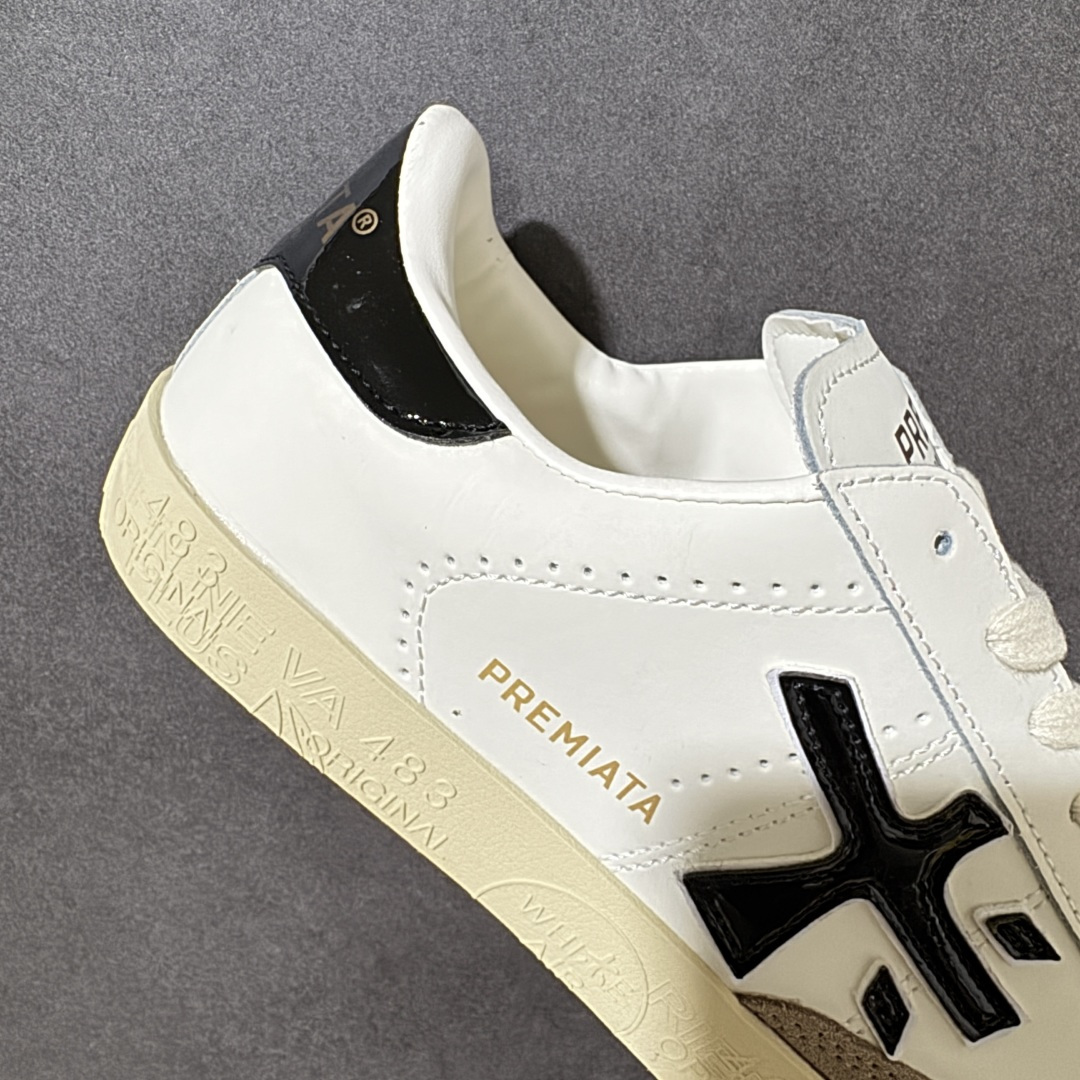 图片[7]-【公司级】普瑞米亚达 Premiata Lander Trainers 兰诺系列米字复古百搭休闲运动板鞋 premiata是意大利品牌PREMIATA依据国际高标准，使用意大利面料和精致皮革制做运动鞋，此外，根据不同的型号，采用世界各地优质技术供应商提供的鞋底。PREMIATA致力于将传统制鞋方法，以及高科技研发成果融入鞋履设计中。这个创立于1885年的制鞋品牌，通过对历史进行现代演绎，以极度热忱和无限创意打造出一款款鞋履作品，是顶级意大利手工艺代表。 普瑞米亚达意大利名品百年历史，所有工艺全手工打造，米“字一样的LOGO简称米字鞋。完美的融合了传统的制鞋方法和高科技研发成果，设计出了独具特色的外观，打造出了完全贴合人们脚型的鞋履。上脚舒适美… ❶面料：原版定制牛皮➕牛猄 ❷内里：原版定制羊皮 ❸垫脚：原版羊皮注塑成型 ❹大底：原版开模PU发泡大底 ❺包装：原版全套包装 货号：491514-W1EB7-1053 尺码：36-45没半码-选品中心