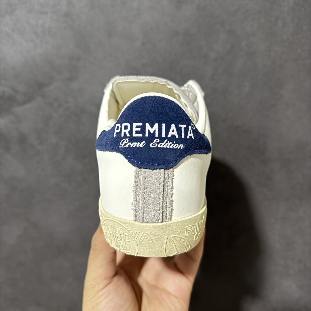 图片[4]-【公司级】普瑞米亚达 Premiata Lander Trainers 兰诺系列米字复古百搭休闲运动板鞋 premiata是意大利品牌PREMIATA依据国际高标准，使用意大利面料和精致皮革制做运动鞋，此外，根据不同的型号，采用世界各地优质技术供应商提供的鞋底。PREMIATA致力于将传统制鞋方法，以及高科技研发成果融入鞋履设计中。这个创立于1885年的制鞋品牌，通过对历史进行现代演绎，以极度热忱和无限创意打造出一款款鞋履作品，是顶级意大利手工艺代表。 普瑞米亚达意大利名品百年历史，所有工艺全手工打造，米“字一样的LOGO简称米字鞋。完美的融合了传统的制鞋方法和高科技研发成果，设计出了独具特色的外观，打造出了完全贴合人们脚型的鞋履。上脚舒适美… ❶面料：原版定制牛皮➕牛猄 ❷内里：原版定制羊皮 ❸垫脚：原版羊皮注塑成型 ❹大底：原版开模PU发泡大底 ❺包装：原版全套包装 货号：491514-W1EB7-1053 尺码：36-45没半码-选品中心