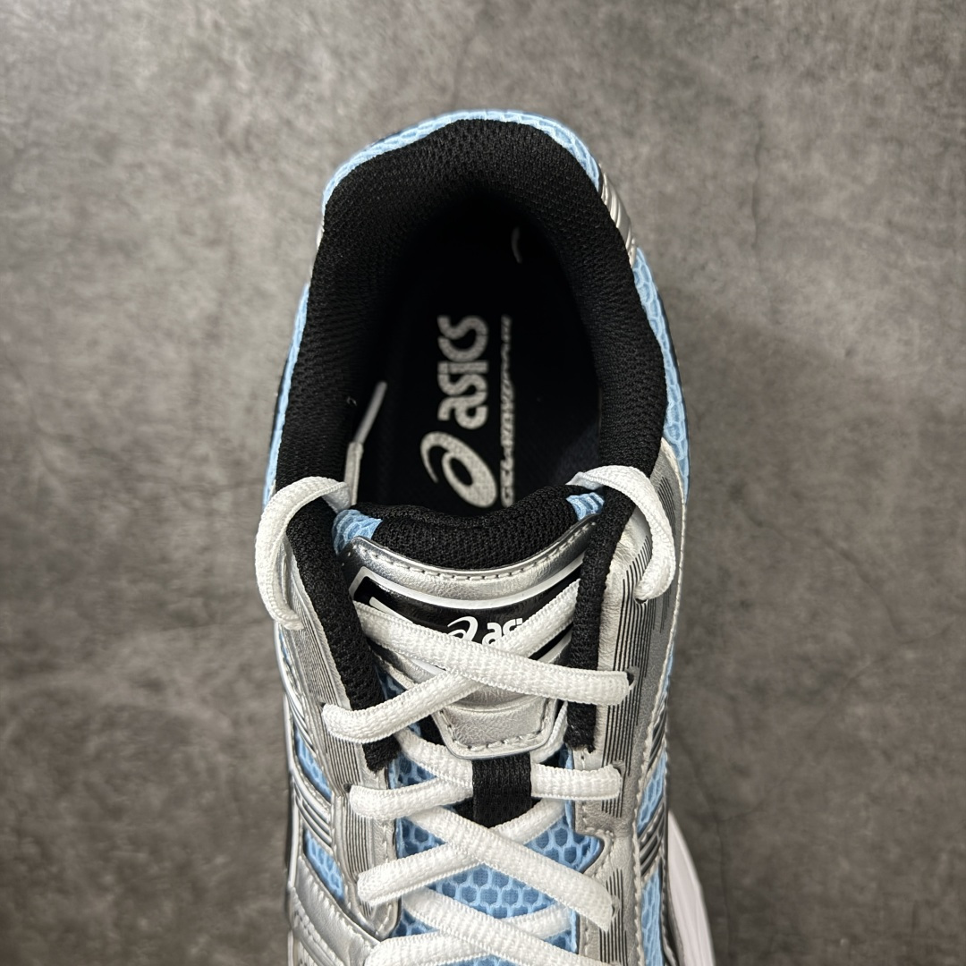 图片[8]-【总裁版】 ASICS GEL-KAYANO 14 亚瑟士系列轻量缓震休闲运动跑步鞋 市场天花板品质 鞋型细节秒杀市场流通版本 知名大厂出品 原版开发 细节完美把控 独家私模五层组合大底 原厂定制缓震硅胶加持 原盒原配 官方四联吊牌 一比一同步原鞋工艺和用料 后跟一样采用了GEL缓震胶 整体系列设计非常的科技感！ 锻炼跑步的同时让你一样时尚百搭！ 设计师 Hidenori Yamashita 以「Flash」一词为灵感，创造出未来感金属色鞋面，改造升级内在性能，由内而外全面革新，为 GEL-KAYANO 家族传承及经典跑鞋文化的延续，创下里程碑式作品。ASICS GEL – KAYANO 14 跑鞋重新诠释了复古的跑步形状，并以其 2000 年代后期的美学理念重新铺装，银色与蓝色的鞋面极为高档.网面铺陈与鞋面、鞋头多处细节位增添了透气性。ASICS GEL – KAYANO 14的鞋后跟部中底上以及多密度耐磨鞋底增加了 GEL 缓震胶，提供高抗冲击性、缓冲性、可保护脚部免受地面冲击的影响，穿着舒适性十足「入手同款」 尺码：36 37 37.5 38 39 39.5 40.5 41.5 42 42.5 43.5 44 45 46-选品中心