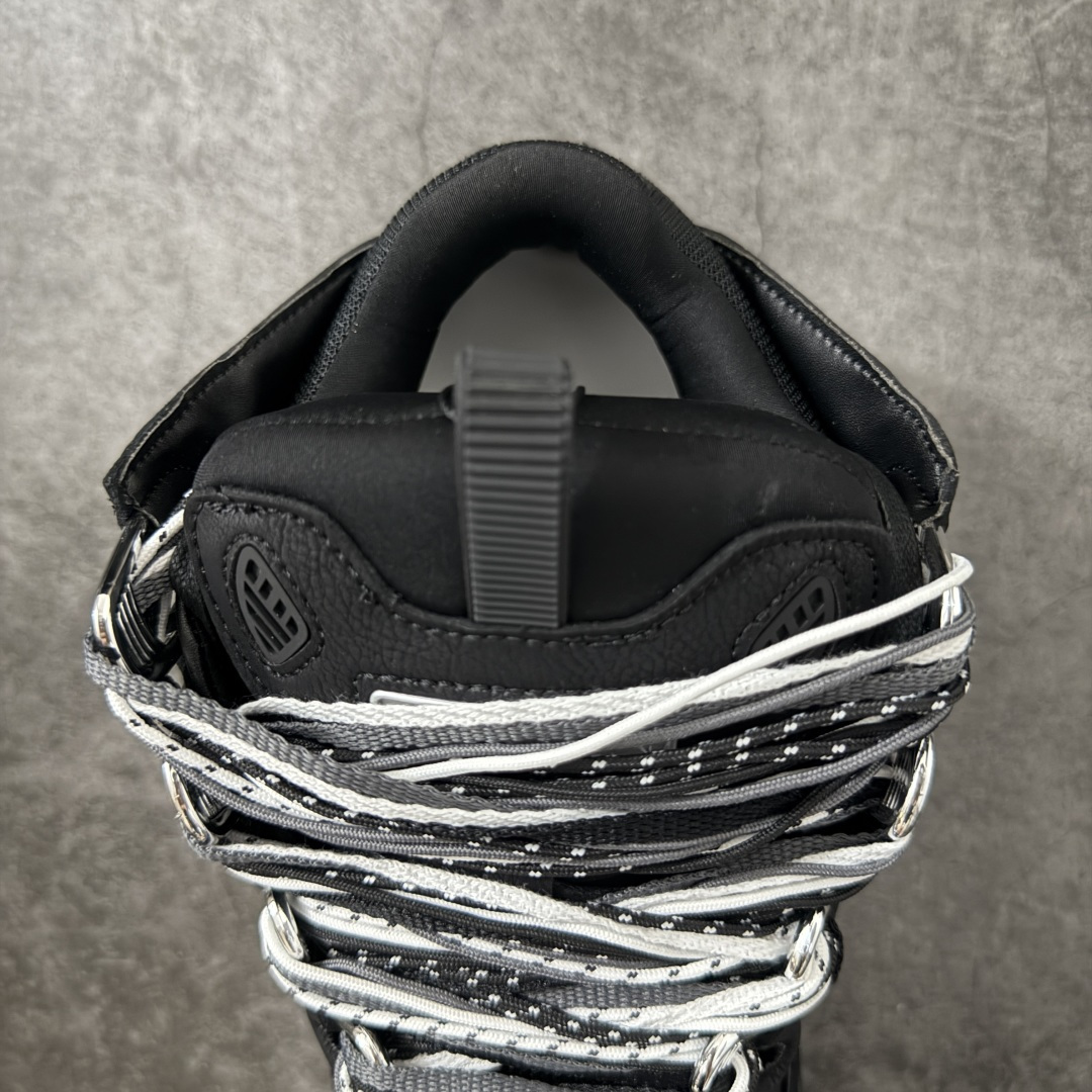 图片[8]-【YH纯原版】 Lanvin Leather Curb Sneakers 浪凡面包鞋 现货 原版1：1开模重工艺制作 面料采用进口牛磨砂➕环保牛反绒➕金钢网织物 内里柔软透气太空棉面料 原版开模双色TPU大底 顶级品质 区别市场流通其他货品 Leather是一款灵感源自90年代的运动鞋 设计自信 尺寸夸张 这款鞋由纳帕小牛皮、翻毛皮和网眼布制成 圆润的外形、加垫的鞋舌和弯曲的金属孔眼使这款精心打造的鞋格外舒适 尺码：36-47-选品中心