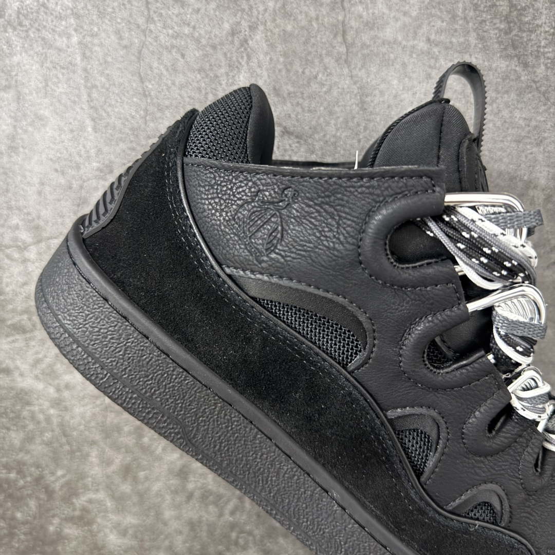 图片[7]-【YH纯原版】 Lanvin Leather Curb Sneakers 浪凡面包鞋 现货 原版1：1开模重工艺制作 面料采用进口牛磨砂➕环保牛反绒➕金钢网织物 内里柔软透气太空棉面料 原版开模双色TPU大底 顶级品质 区别市场流通其他货品 Leather是一款灵感源自90年代的运动鞋 设计自信 尺寸夸张 这款鞋由纳帕小牛皮、翻毛皮和网眼布制成 圆润的外形、加垫的鞋舌和弯曲的金属孔眼使这款精心打造的鞋格外舒适 尺码：36-47-选品中心