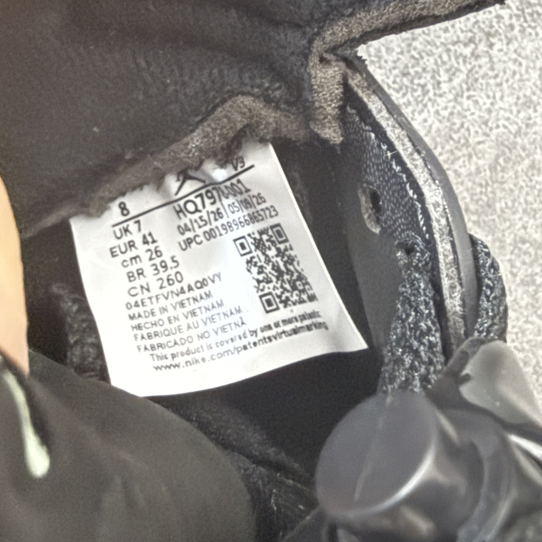 图片[9]-【纯原外贸版】Air Jordan 5 Retro OG AJ5 乔5万圣节 货号：HQ7978-001 #整鞋以黑色为主鞋面，中底火焰纹路；侧身23logo，后跟标识，鞋舌飞人标均辅荧光，全鞋身多处夜光细节 尺码：40 40.5 41 42 42.5 43 44 44.5 45 46 47.5-选品中心