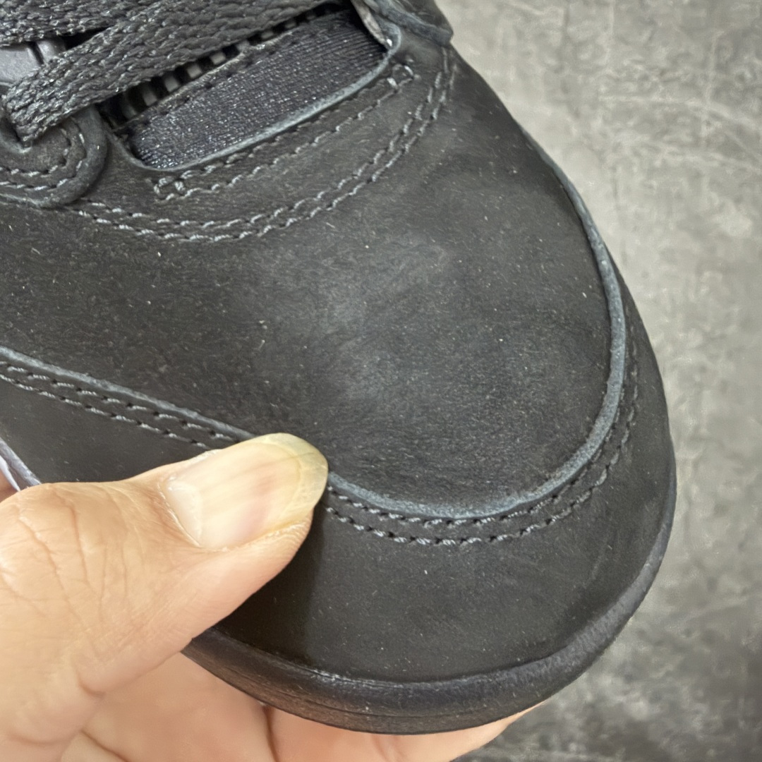 图片[5]-【纯原外贸版】Air Jordan 5 Retro OG AJ5 乔5万圣节 货号：HQ7978-001 #整鞋以黑色为主鞋面，中底火焰纹路；侧身23logo，后跟标识，鞋舌飞人标均辅荧光，全鞋身多处夜光细节 尺码：40 40.5 41 42 42.5 43 44 44.5 45 46 47.5-选品中心