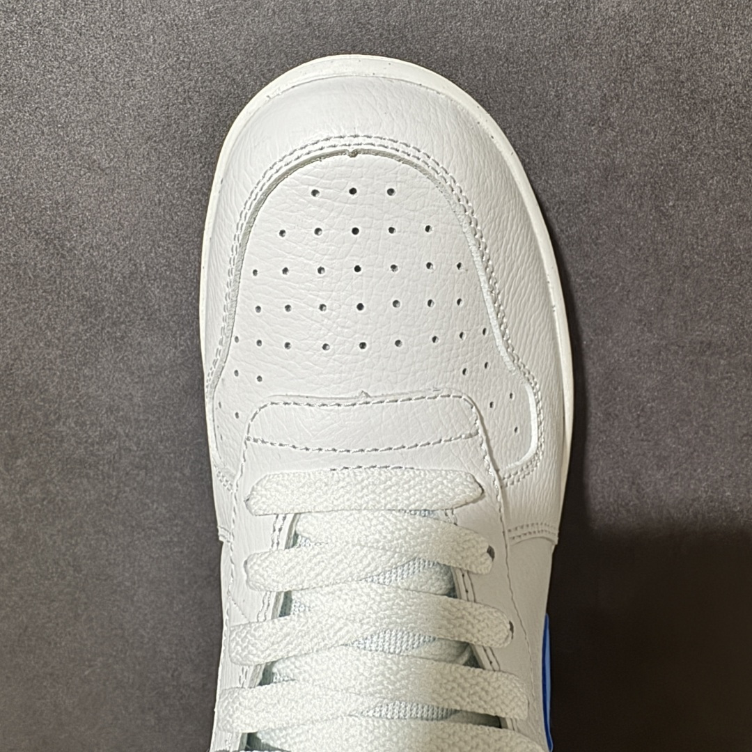 图片[5]-【公司级】Nike Big Nike Low Lux 全系配色陆续出货-白蓝 大厂纯原品质出货 超高清洁度 皮料切割干净无任何毛边 细节完美 于经典复古风格的休闲板鞋，整体是低饱和度的复古配色，百搭且自带“美式复古感”。鞋后跟的“NIKE”字母标识，也是这一系列的标志性设计 细节感满满，复古氛围狠狠拿捏！全系经典复古永不过时！ 货号：355152-107 尺码：36 36.5 37.5 38 38.5 39 40 40.5 41 42 42.5 43 44 44.5 45-选品中心
