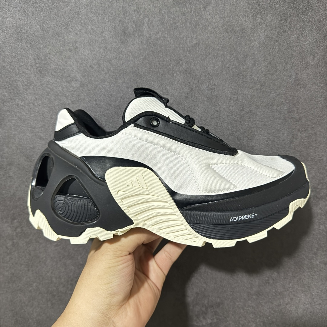 【公司级】阿迪达斯 Adidas Ozweego Adiprene 水管复古老爹鞋厚底增高老爹爹百搭慢跑鞋 鞋面透气织物与出众皮革相互拼接,营造丰富层次,中底 adiPRENE+ 则提供穿着过程中的优良支撑,进一步提升舒适度,特别之处在于后跟半透明导管加持,个性又独特!最后辅以醒目色调营造强烈视觉反差,不凡的吸睛效果让人过目难忘 。 尺码:40-45带半码-选品中心
