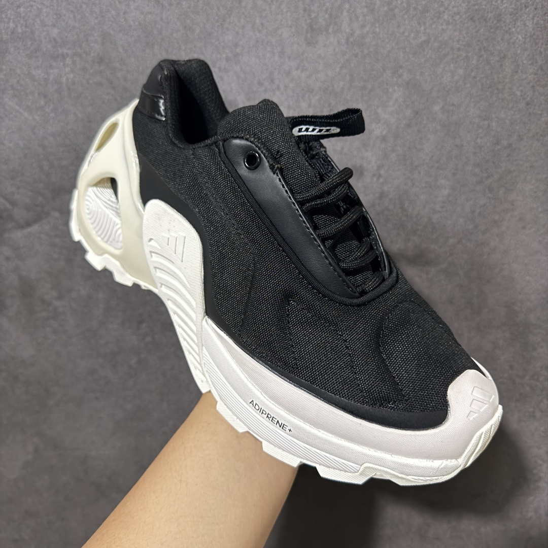 图片[3]-【公司级】阿迪达斯 Adidas Ozweego Adiprene 水管复古老爹鞋厚底增高老爹爹百搭慢跑鞋 鞋面透气织物与出众皮革相互拼接，营造丰富层次，中底 adiPRENE+ 则提供穿着过程中的优良支撑，进一步提升舒适度,特别之处在于后跟半透明导管加持，个性又独特！最后辅以醒目色调营造强烈视觉反差，不凡的吸睛效果让人过目难忘 。 尺码：40-45带半码-选品中心
