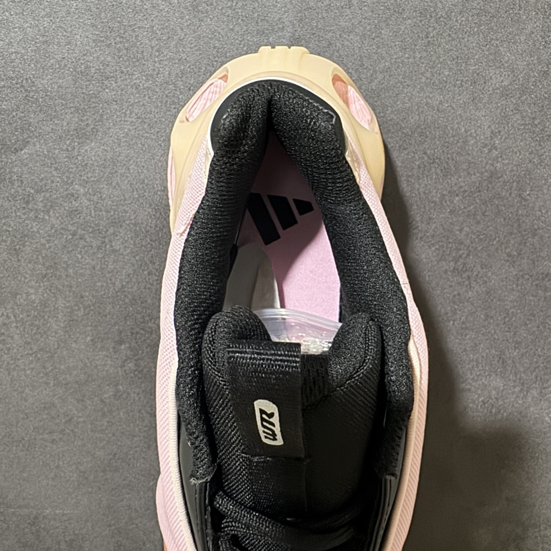 图片[6]-【公司级】阿迪达斯 Adidas Ozweego Adiprene 水管复古老爹鞋厚底增高老爹爹百搭慢跑鞋 鞋面透气织物与出众皮革相互拼接，营造丰富层次，中底 adiPRENE+ 则提供穿着过程中的优良支撑，进一步提升舒适度,特别之处在于后跟半透明导管加持，个性又独特！最后辅以醒目色调营造强烈视觉反差，不凡的吸睛效果让人过目难忘 。 尺码：36-40带半码-选品中心