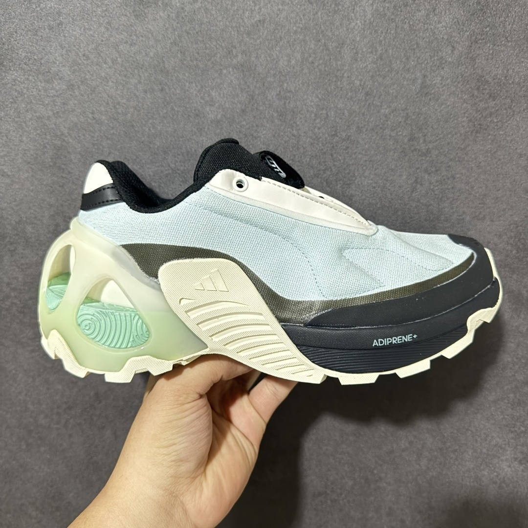 【公司级】阿迪达斯 Adidas Ozweego Adiprene 水管复古老爹鞋厚底增高老爹爹百搭慢跑鞋 鞋面透气织物与出众皮革相互拼接,营造丰富层次,中底 adiPRENE+ 则提供穿着过程中的优良支撑,进一步提升舒适度,特别之处在于后跟半透明导管加持,个性又独特!最后辅以醒目色调营造强烈视觉反差,不凡的吸睛效果让人过目难忘 。 尺码:36-40带半码-选品中心