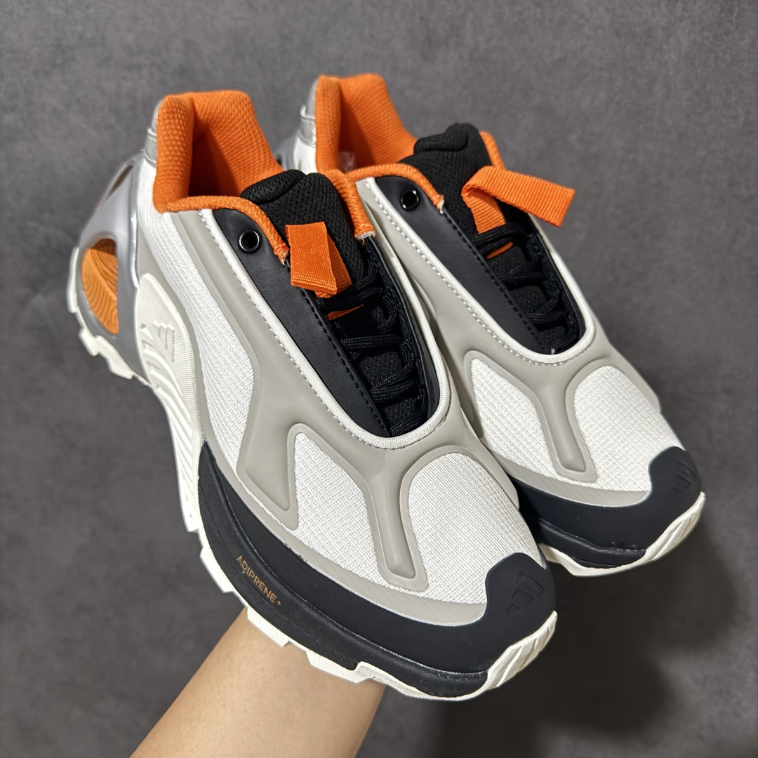 图片[11]-【公司级】阿迪达斯 Adidas Ozweego Adiprene 水管复古老爹鞋厚底增高老爹爹百搭慢跑鞋 鞋面透气织物与出众皮革相互拼接，营造丰富层次，中底 adiPRENE+ 则提供穿着过程中的优良支撑，进一步提升舒适度,特别之处在于后跟半透明导管加持，个性又独特！最后辅以醒目色调营造强烈视觉反差，不凡的吸睛效果让人过目难忘 。 男鞋：40-45带半码 女鞋：36-40带半码-选品中心