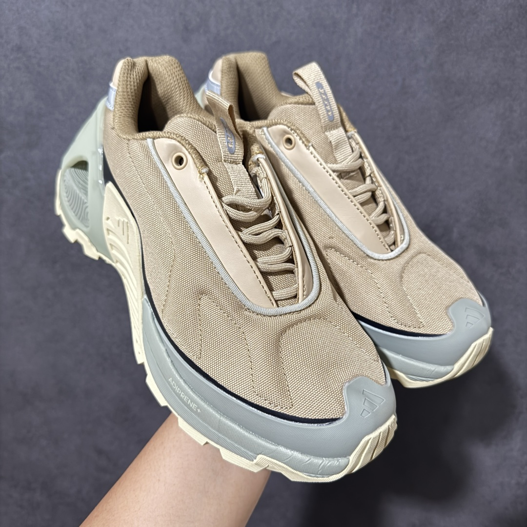 【公司级】阿迪达斯 Adidas Ozweego Adiprene 水管复古老爹鞋厚底增高老爹爹百搭慢跑鞋 鞋面透气织物与出众皮革相互拼接,营造丰富层次,中底 adiPRENE+ 则提供穿着过程中的优良支撑,进一步提升舒适度,特别之处在于后跟半透明导管加持,个性又独特!最后辅以醒目色调营造强烈视觉反差,不凡的吸睛效果让人过目难忘 。 男鞋:40-45带半码 女鞋:36-40带半码-选品中心