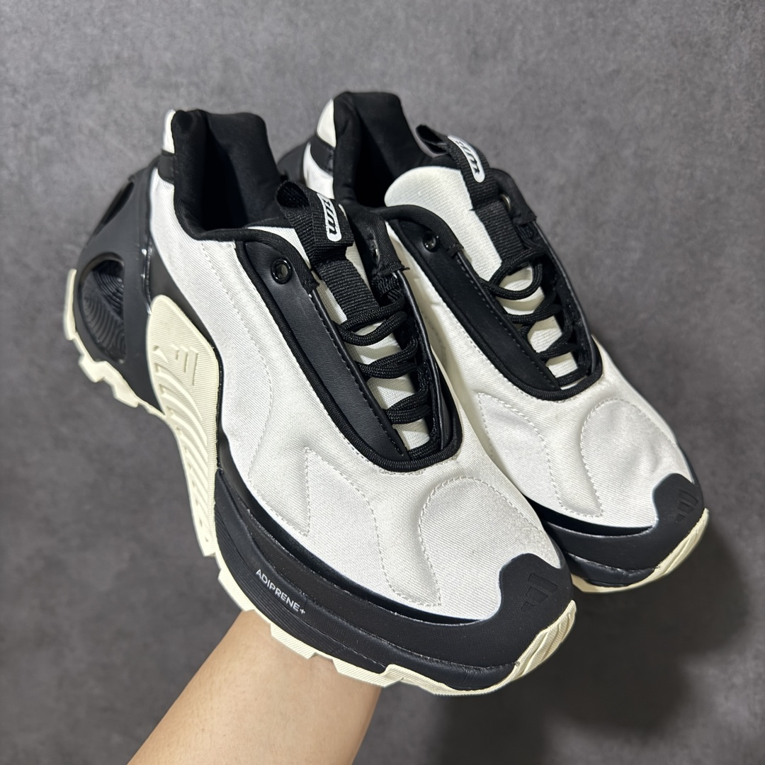 图片[15]-【公司级】阿迪达斯 Adidas Ozweego Adiprene 水管复古老爹鞋厚底增高老爹爹百搭慢跑鞋 鞋面透气织物与出众皮革相互拼接，营造丰富层次，中底 adiPRENE+ 则提供穿着过程中的优良支撑，进一步提升舒适度,特别之处在于后跟半透明导管加持，个性又独特！最后辅以醒目色调营造强烈视觉反差，不凡的吸睛效果让人过目难忘 。 男鞋：40-45带半码 女鞋：36-40带半码-选品中心