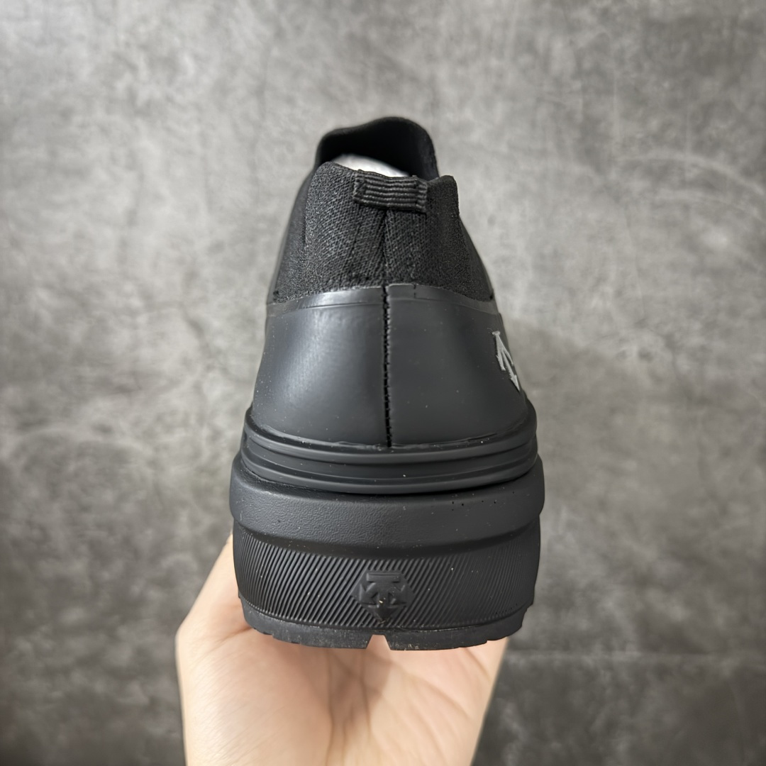 图片[4]-【性价比】迪桑特 Descente Primer SLIP-ON时尚简约一脚蹬 户外运动鞋 整双鞋子透气都很出色了，鞋面非常清透，米其林大底也是增强了防滑效果，可以说是轻快凉爽又很有功能性了。上班通勤和周末轻户外都是轻松拿捏。 尺码：39-45-选品中心