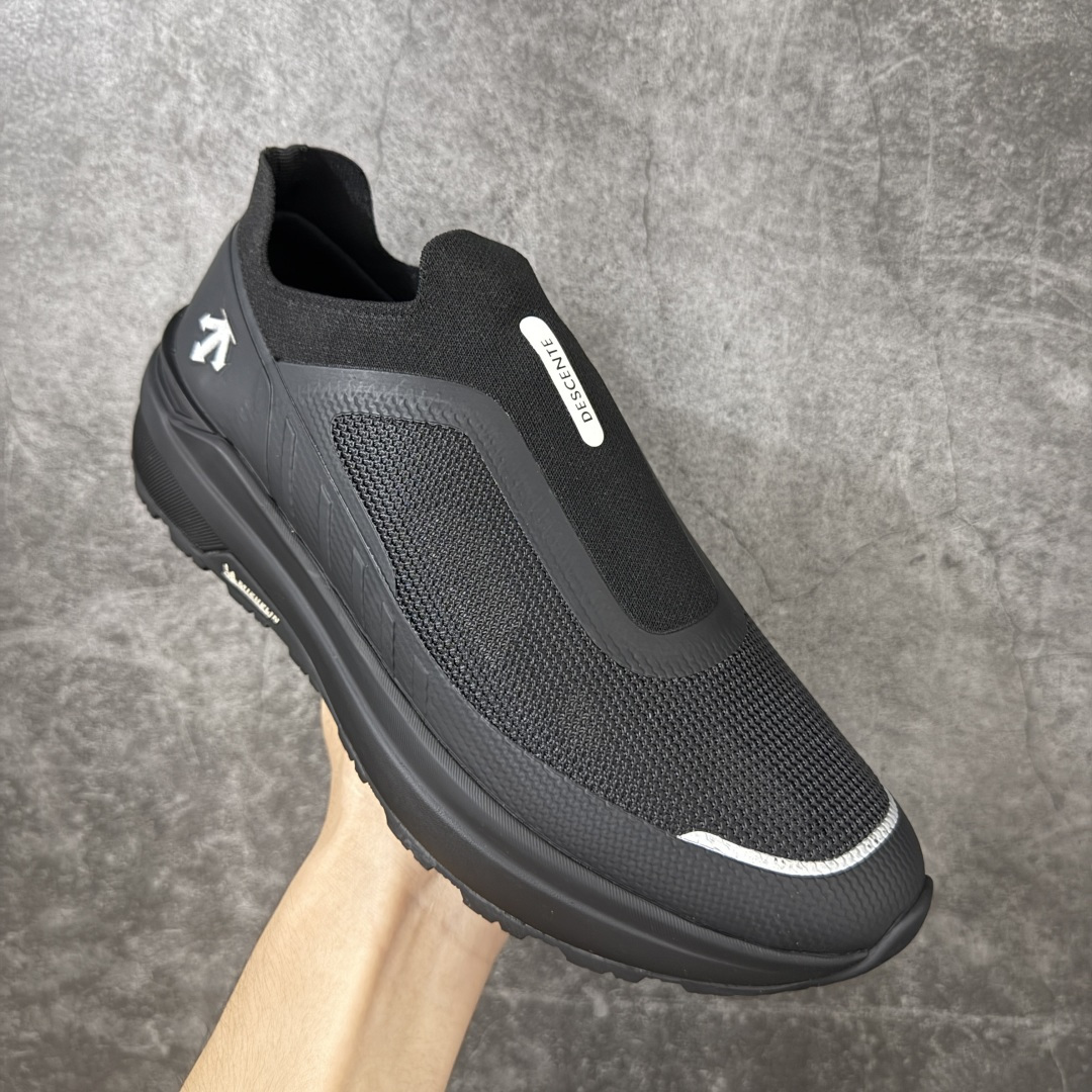 图片[3]-【性价比】迪桑特 Descente Primer SLIP-ON时尚简约一脚蹬 户外运动鞋 整双鞋子透气都很出色了，鞋面非常清透，米其林大底也是增强了防滑效果，可以说是轻快凉爽又很有功能性了。上班通勤和周末轻户外都是轻松拿捏。 尺码：39-45-选品中心