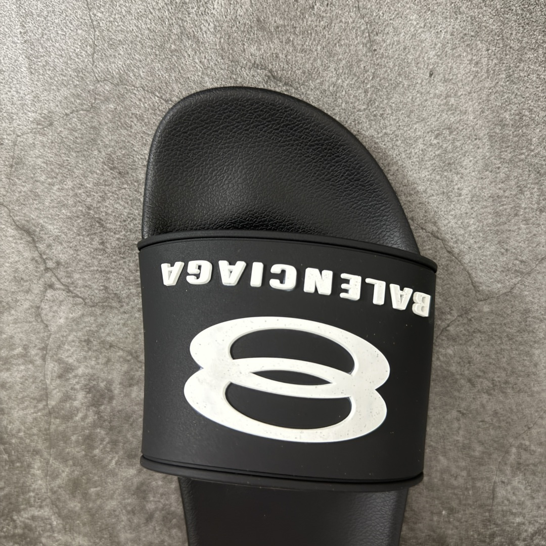 图片[5]-【外贸版本】Balenciaga 巴黎世家拖鞋 2025最新版印花 潮流到没边 原鞋购入开发 官方正确版 原装级头层牛皮 1：1裁剪 鞋面3D打印logo 凹凸感明显 原版一致细节 全码齐全 尺码：39 40 41 42 43 44 45 46-选品中心