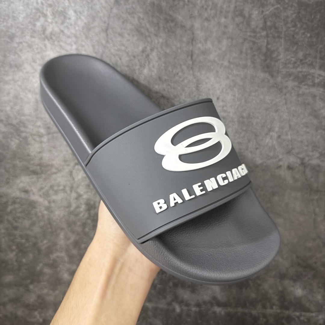 图片[3]-【外贸版本】Balenciaga 巴黎世家拖鞋 2025最新版印花 潮流到没边 原鞋购入开发 官方正确版 原装级头层牛皮 1：1裁剪 鞋面3D打印logo 凹凸感明显 原版一致细节 全码齐全 尺码：39 40 41 42 43 44 45 46-选品中心