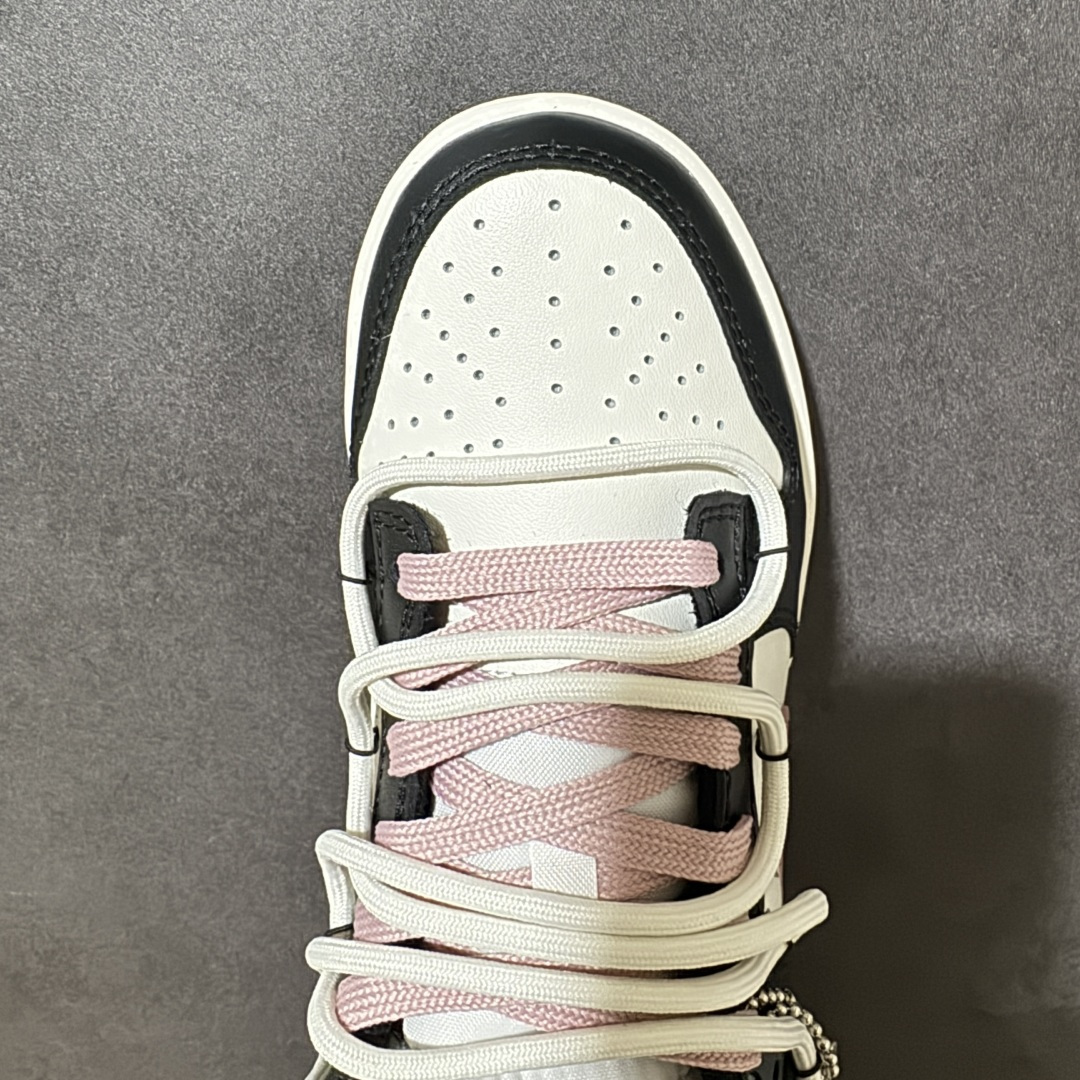 图片[5]-【定制版】Nike SB Dunk Low 黑粉绑带 低帮休闲板鞋 CW1590-100  #定制鞋盒 超高清洁度 皮料切割干净无任何毛边 细节完美   尺码：35.5 36 36.5 37.5 38 38.5 39 40-选品中心