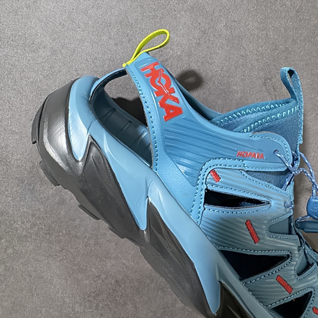 图片[7]-【PE纯原版】HOKA One One Hopara Sandals 霍帕拉系列水路两用溯溪涉水休闲户外露营凉鞋 作为先锋品牌的 HOKA ONE ONE总是以独特的方式 HOPA RA是一款溯溪鞋 又名排水鞋 可长期用于涉水和溯溪 保护脚底和脚趾的安全和舒适 鞋面材料速干 透气 耐磨 鞋底防滑 耐磨 抓地能力强 出于安全考虑 设计要求较高 涉水溯溪过程中 水 泥沙 可以直接从鞋内大孔排出 细纹鞋底使在岩石上抓地能力强 避免打滑 而上路后 鞋面具有快干透气等优点 尺码：36 36.5 37.5 38 39 40 40.5 41 42 42.5 43 44 45-选品中心