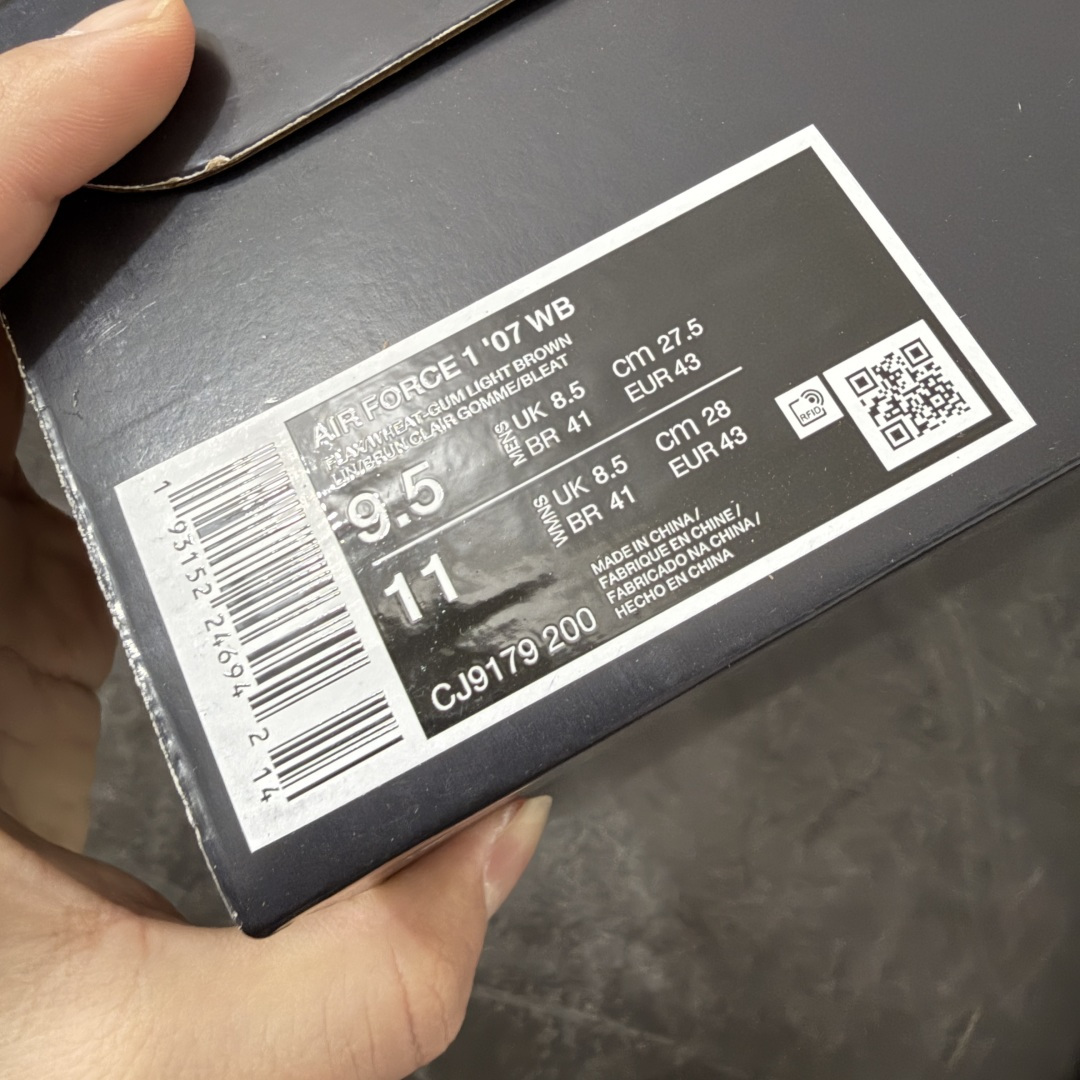 图片[10]-【CS纯原版】NK Air Force 1 Low \’07 WB 空军一号低帮经典板鞋 小麦空军 CJ9179-200 顶级空军 原厂皮料 升级版 市场独一档 超高清洁度裁片 皮料质感肉眼可见 细节吊打市场其他代号版本 天花板级别 全鞋电脑针车 工整有序 原厂港宝加持完美还原灵魂版型 原盒原配从里到外百分百还原 原厂全头层原厂皮料 原标原盒 内置Sole气垫 中底白色背胶 中底划线 已经无限的接近公司 原厂楦头 原厂刺绣 后跟弧度修正 正确中底四线防伪 尺码：36 36.5 37.5 38 38.5 39 40 40.5 41 42 42.5 43 44 44.5 45 46-选品中心