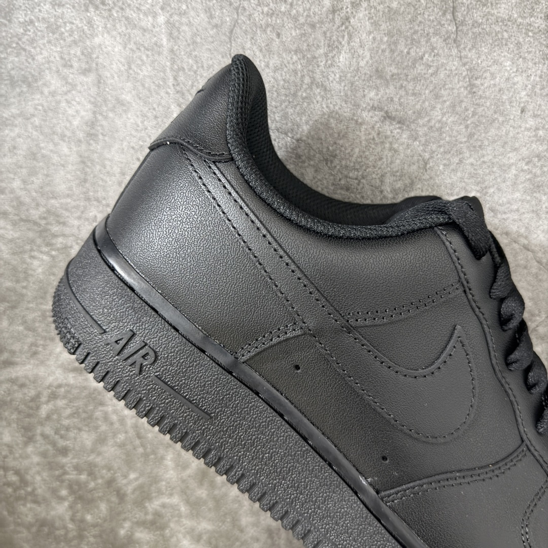 图片[7]-【CS纯原版】NK Air Force 1 Low \’07 空军一号低帮经典板鞋 纯黑 CW2288-001 顶级空军 原厂皮料 升级版 市场独一档 超高清洁度裁片 皮料质感肉眼可见 细节吊打市场其他代号版本 天花板级别 全鞋电脑针车 工整有序 原厂港宝加持完美还原灵魂版型 原盒原配从里到外百分百还原 原厂全头层原厂皮料 原标原盒 内置Sole气垫 中底白色背胶 中底划线 已经无限的接近公司 原厂楦头 原厂刺绣 后跟弧度修正 正确中底四线防伪 尺码：36 36.5 37.5 38 38.5 39 40 40.5 41 42 42.5 43 44 44.5 45 46-选品中心