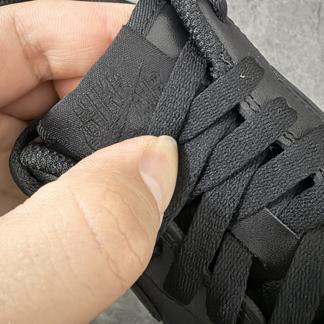 图片[6]-【CS纯原版】NK Air Force 1 Low \’07 空军一号低帮经典板鞋 纯黑 CW2288-001 顶级空军 原厂皮料 升级版 市场独一档 超高清洁度裁片 皮料质感肉眼可见 细节吊打市场其他代号版本 天花板级别 全鞋电脑针车 工整有序 原厂港宝加持完美还原灵魂版型 原盒原配从里到外百分百还原 原厂全头层原厂皮料 原标原盒 内置Sole气垫 中底白色背胶 中底划线 已经无限的接近公司 原厂楦头 原厂刺绣 后跟弧度修正 正确中底四线防伪 尺码：36 36.5 37.5 38 38.5 39 40 40.5 41 42 42.5 43 44 44.5 45 46-选品中心