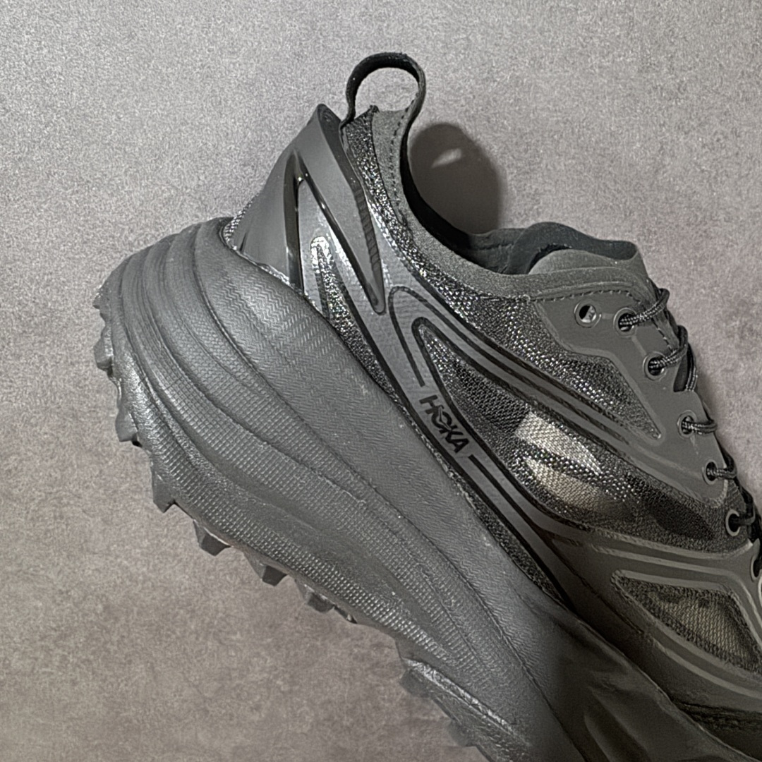 图片[7]-【公司级】HOKA M STINSON one7 全新配色 HOKA ONE ONE是来自美国的跑步鞋知名品牌，创立于2009年，始终致力于为所有跑者提供更新、更好的跑步装备。相比常规跑鞋，HOKA ONE特别研发使用性能独特的几何形跑鞋中底，此种鞋底更厚、更高、回弹性也更好，除了卓越的缓冲性能，它还能为各种阶段的跑者带来更具动感、更加稳定的跑步体验。HOKA ONE ONE从设计之初就清楚意识到，要保证跑者步幅的均匀一致，双脚自然而然的运动至关重要 货号：1178630/BBNB 尺码：36 36.5 37 38 38.5 39 40 40.5 41 42 42.5 43 44 45-选品中心