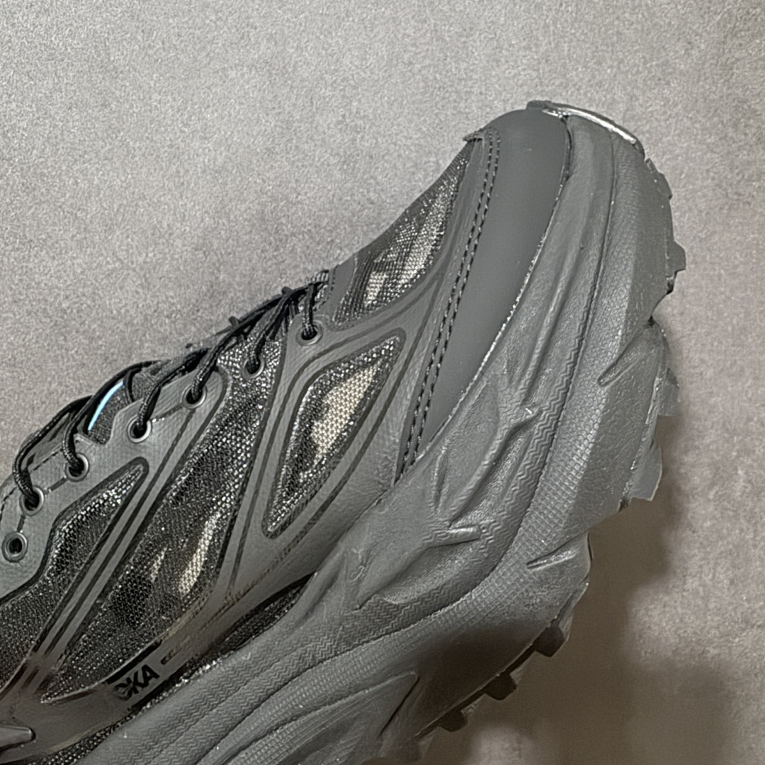 图片[8]-【公司级】HOKA M STINSON one7 全新配色 HOKA ONE ONE是来自美国的跑步鞋知名品牌，创立于2009年，始终致力于为所有跑者提供更新、更好的跑步装备。相比常规跑鞋，HOKA ONE特别研发使用性能独特的几何形跑鞋中底，此种鞋底更厚、更高、回弹性也更好，除了卓越的缓冲性能，它还能为各种阶段的跑者带来更具动感、更加稳定的跑步体验。HOKA ONE ONE从设计之初就清楚意识到，要保证跑者步幅的均匀一致，双脚自然而然的运动至关重要 货号：1178630/BBNB 尺码：36 36.5 37 38 38.5 39 40 40.5 41 42 42.5 43 44 45-选品中心