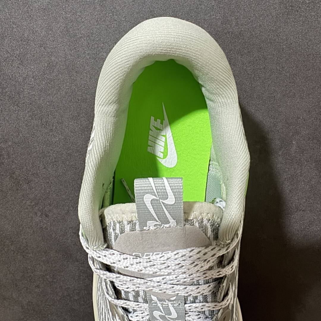 图片[6]-【公司级】Nike Motiva 耐克夏季透气缓震波浪跑鞋 DV1238-002  #鞋底采用夸张的弯曲几何设计，塑造弧形摇杆造型，助力轻松向前。顺畅迈步体验上脚即知，令你乐在其中。  #中底采用Cushlon3.0泡绵提供缓震，有助应对路面冲击力;外底搭载创新ComfortGroove凸起纹路设计，提供柔软舒适脚感。  尺码：36 36.5 37.5 38 38.5 39 40 40.5 41 42 42.5 43 44 44.5 45-选品中心