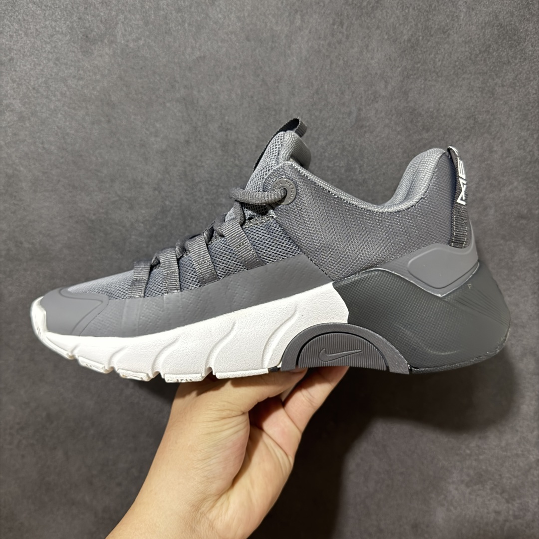 图片[2]-【公司级】NIKE FREE METCON 7网布 圆头 系带 减震防滑 低帮 训练鞋 整体设计流线更简洁了，标志性logo越来越小，后跟倒三角设计让小腿更显长 目前得到的反馈：前侧全网面设计，相比较6比5鞋楦更宽，脚掌面更自由，但在侧向发力模式下没有metcon9安全系数高，鞋底比5代硬，还是BC BP更合适！ 货号：II7405 005 尺码：36 36.5 37.5 38 38.5 39 40 40.5 41 42 42.5 43 44 45 46-选品中心