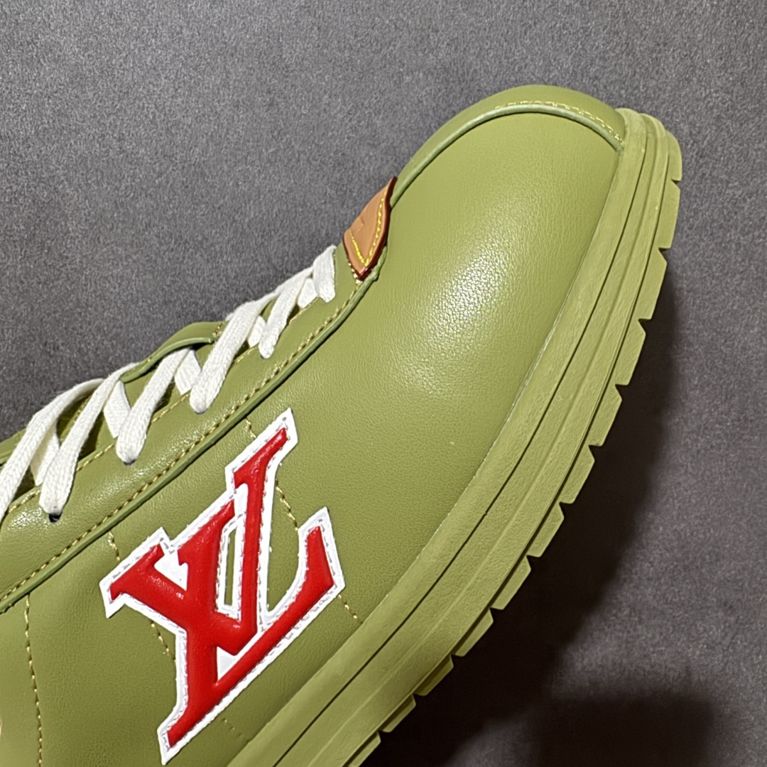图片[8]-特价【GQ福利】广顶纯原特价 LOUIS VUITTON x Nigo lv联名款 Buttersoft 牛皮革羊皮革 FW25 图案压纹 圆头系带 低帮 生活休闲鞋 男女同款 外贸批次 全新纸板数据 印花高频效果碾压市面 市售天花板产物 耗时半年巨作 全套原厂新版原纸板楦头开发 原厂特供皮料加持 市场所有版本中综合最强的货品 GD实力大厂出品 全网最全配色更新最快 最成熟的做工稳定的品控 完美鞋型超高的清洁度 零毛边线头瑕疵 全套原楦原纸版原鞋开模 全网最具灵魂的版型 正确原装黄色鞋盒 正确中底印花 鞋面印花3D高频深度立体 全鞋电脑针车 紧密相连 针距密度一致 环保乳胶注塑鞋垫 厚度脚感还原原版 皮面裁剪部位 统一油边封口工艺 原装橡胶大底含胶量大底组合零偏差 专柜全套包装 防尘袋 说明书 质保卡 尺码：36-48无半码 货号：AE5I3BMI61N420-选品中心