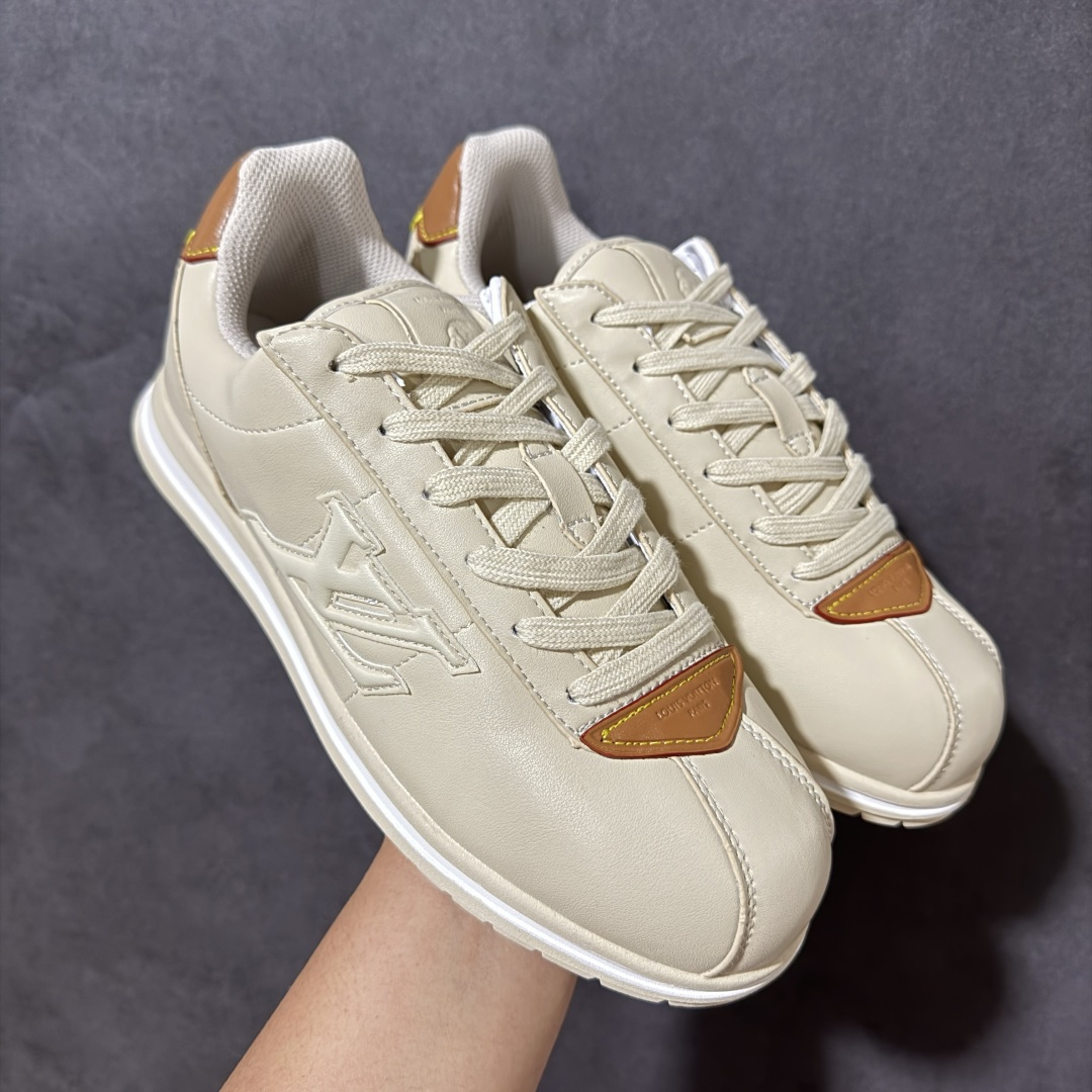 图片[7]-特价【GQ福利】广顶纯原特价 LOUIS VUITTON x Nigo lv联名款 Buttersoft 牛皮革羊皮革 FW25 图案压纹 圆头系带 低帮 生活休闲鞋 男女同款 外贸批次 全新纸板数据 印花高频效果碾压市面 市售天花板产物 耗时半年巨作 全套原厂新版原纸板楦头开发 原厂特供皮料加持 市场所有版本中综合最强的货品 GD实力大厂出品 全网最全配色更新最快 最成熟的做工稳定的品控 完美鞋型超高的清洁度 零毛边线头瑕疵 全套原楦原纸版原鞋开模 全网最具灵魂的版型 正确原装黄色鞋盒 正确中底印花 鞋面印花3D高频深度立体 全鞋电脑针车 紧密相连 针距密度一致 环保乳胶注塑鞋垫 厚度脚感还原原版 皮面裁剪部位 统一油边封口工艺 原装橡胶大底含胶量大底组合零偏差 专柜全套包装 防尘袋 说明书 质保卡 尺码：36-48无半码 货号：AE5I3BMI61N420-选品中心