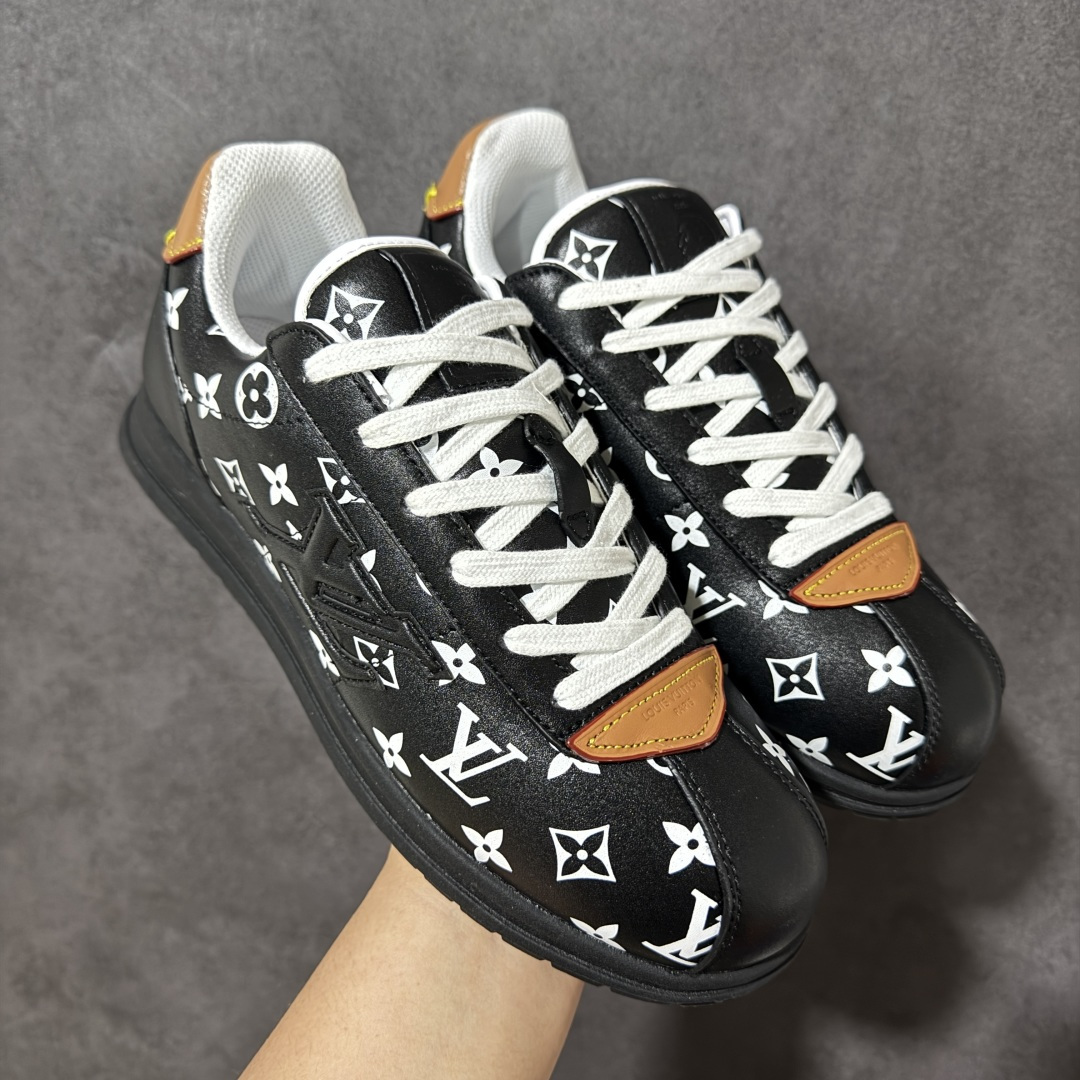 图片[6]-特价【GQ福利】广顶纯原特价 LOUIS VUITTON x Nigo lv联名款 Buttersoft 牛皮革羊皮革 FW25 图案压纹 圆头系带 低帮 生活休闲鞋 男女同款 外贸批次 全新纸板数据 印花高频效果碾压市面 市售天花板产物 耗时半年巨作 全套原厂新版原纸板楦头开发 原厂特供皮料加持 市场所有版本中综合最强的货品 GD实力大厂出品 全网最全配色更新最快 最成熟的做工稳定的品控 完美鞋型超高的清洁度 零毛边线头瑕疵 全套原楦原纸版原鞋开模 全网最具灵魂的版型 正确原装黄色鞋盒 正确中底印花 鞋面印花3D高频深度立体 全鞋电脑针车 紧密相连 针距密度一致 环保乳胶注塑鞋垫 厚度脚感还原原版 皮面裁剪部位 统一油边封口工艺 原装橡胶大底含胶量大底组合零偏差 专柜全套包装 防尘袋 说明书 质保卡 尺码：36-48无半码 货号：AE5I3BMI61N420-选品中心