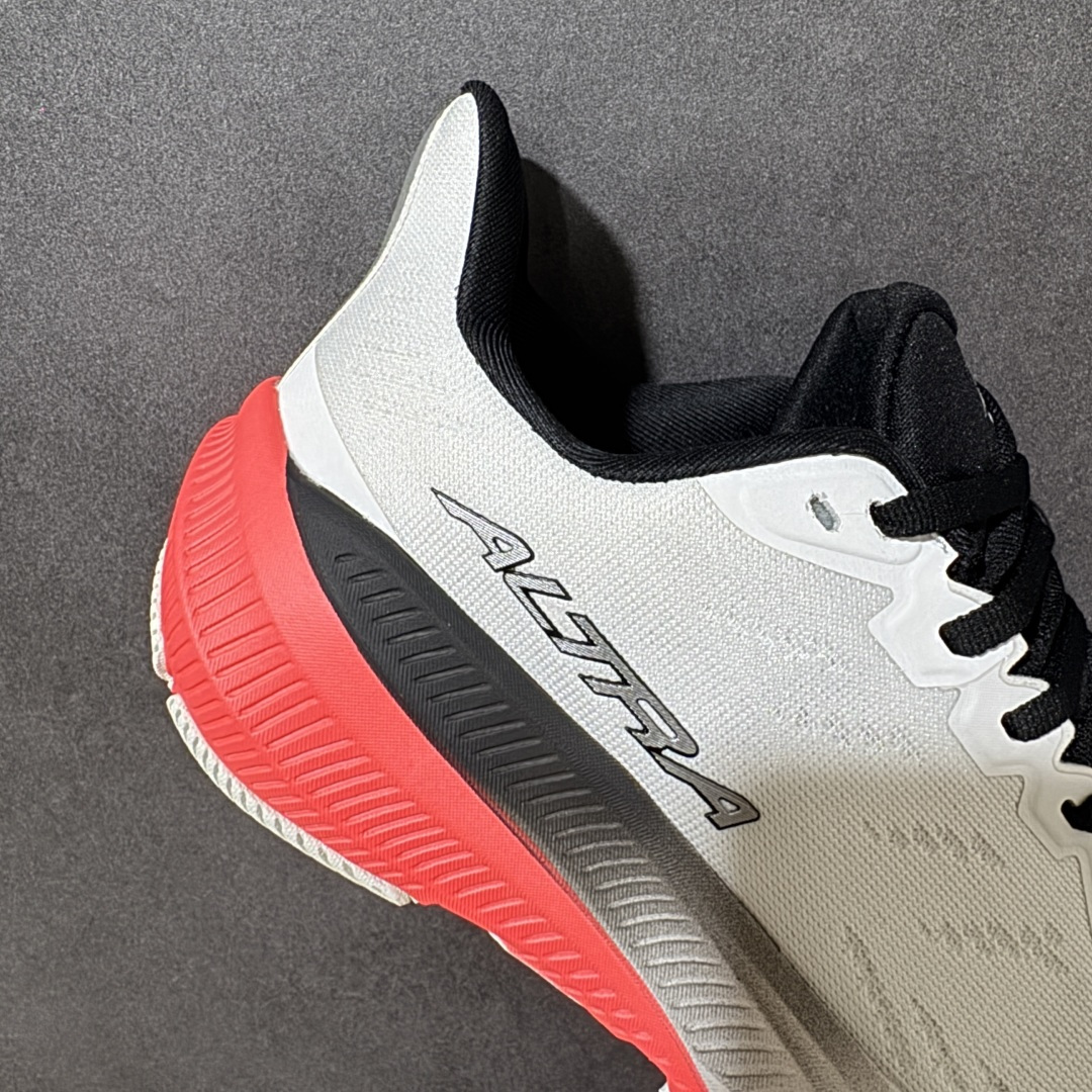 图片[7]-【公司级】Altra奥创 M EXPERIENCE WILD 2 舒适百搭防滑耐磨低帮户外跑步鞋 2009年，长跑精英运动员Golden Harper在美国犹他州创立了“Altra Footwear”，跑鞋特点是采用舒适的FootShape™M（很适鞋楦）设计和独特的BalancedCushioning™（平衡缓冲）技术，帮助遭受伤病困扰的跑者回归跑步，从而迅速积累起良好的口碑。2011年品牌迅速发展，屡获大奖。2015年开始不仅占据全美跑鞋前十，足迹更是遍布全球。2016年Altra正式进入中国市场，凭借独特的品牌风格以及出色的性能表现，三年来获得越来越多普通跑者的喜爱。销售业绩增长迅速，成为中国越野跑市场占有量前三的跑鞋品牌 货号： ALOA85RE001 003 尺码：36～45B-选品中心