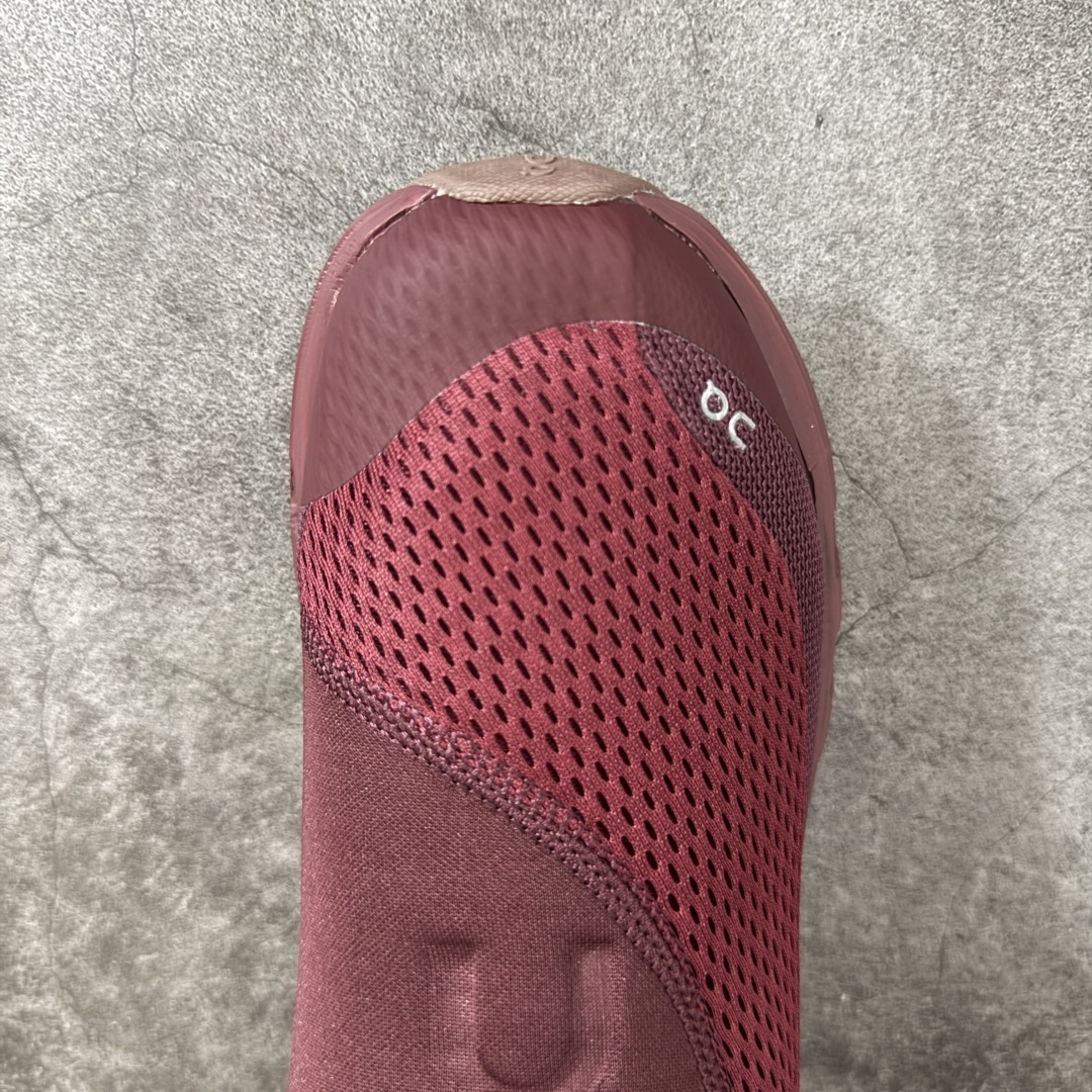 图片[5]-【公司级】On昂跑 Cloud X 4 系列低帮轻量舒适多功能休闲运动鞋一脚蹬 采用工程飞织网布组合再生聚酯纤维鞋面材质搭载独家隐藏速度中板 镂空CloudTec科技 泡棉缓震中底 黑科技跑出圈的时尚运动新宠 尺码：36 36.5 37.5 38 38.5 39 40 40.5 41 42 42.5 43 44 45-选品中心