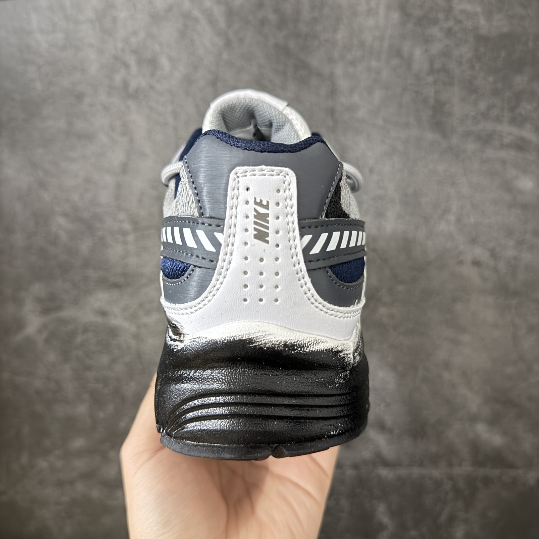 图片[4]-【手绘定制版】NIKE INITIATOR 创始者系列复古休闲运动舒适跑鞋 此款为人工手绘定制图案 原版基于Nike Initiator修改款 加以创意定制 完美品质做工 个性十足 原厂原档案数据开发 原盒包装 舒适有型适合日常穿着 该鞋款延续千禧年经典设计搭载泡绵中底厚实而轻盈 匠心细节巧搭立体耐克勾标志焕新演绎复古跑鞋 货号：FQ6873-101 尺码：36-45带半码-选品中心