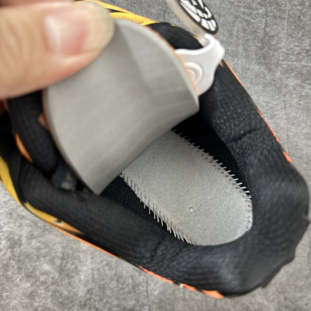 图片[10]-【TK纯原版】Nike Air Max Plus TN气垫系列跑鞋 DM0032-003 全新一比一高端版本 真正的市场T1品质 更多配色陆续出货 真正的用心研发 一点一点抠出来的 品质 品控细节 随便闭眼对比市场任何版本 全套原纸板楦头开发 完美呈现版型 工艺流程均与原鞋保持一致 Turned Air 中底缓震技术 鞋面弧度与大底弧度一致 鞋头正确TPU材质 鞋面高频TPU材质1.0厚度 原鞋一致层次感 超越公司货的品控标准 多道QC质检 货号： 尺码： 40.5 41 42 42.5 43 44 44.5 45 46 47.5 48.5-选品中心