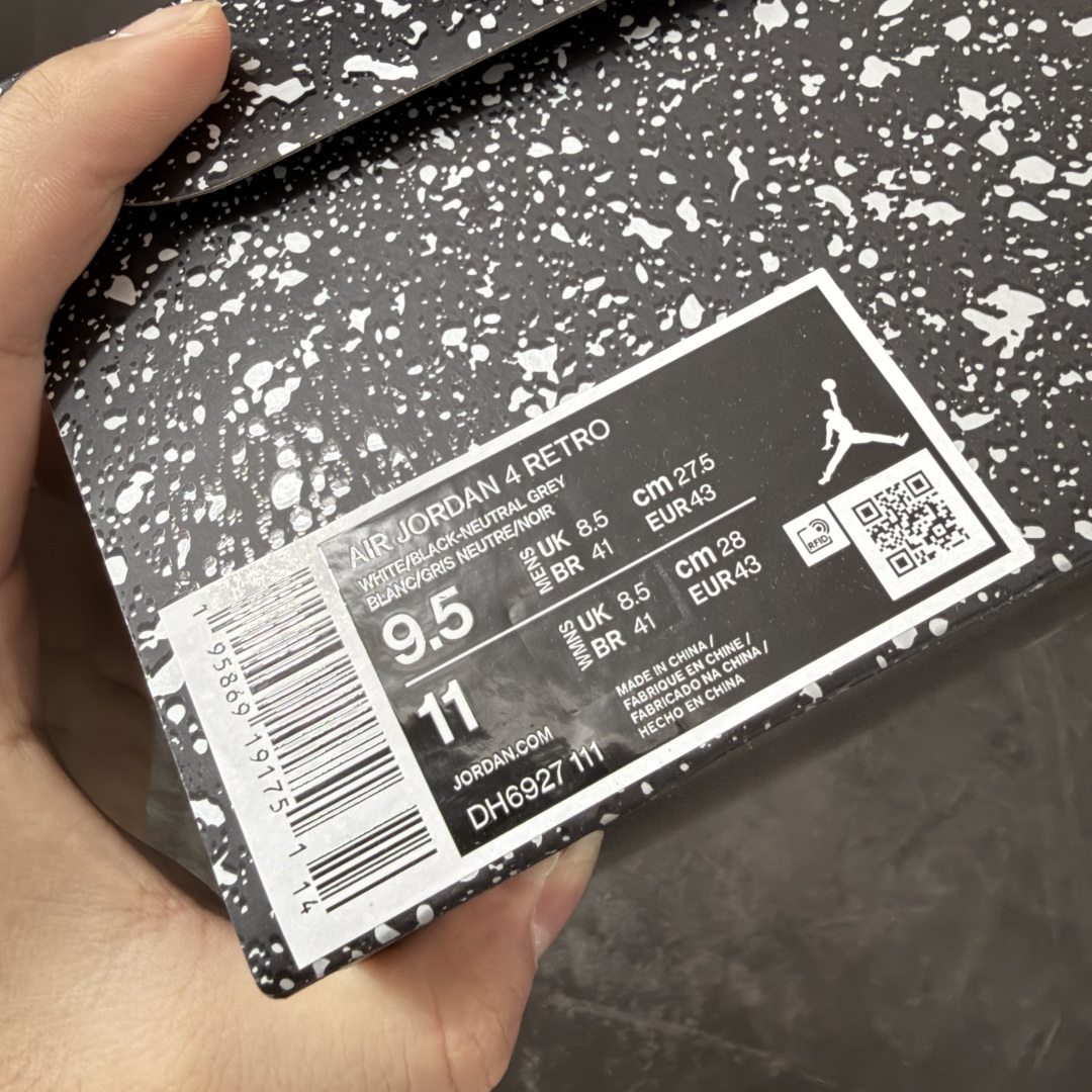 图片[10]-【OV纯原】Air Jordan AJ4 黑白灰 小白水泥 DH6927-111 全套原纸板楦头开发 原厂特供皮料加持 完美四代版型 一比一鞋头弧度高度鞋身弧度 数据细节工艺流程均保持原鞋一致 原厂TPU网格鞋带扣 原厂织唛标 原厂飞人电绣工艺 印刷中底布 四线拉帮 米色美纹纸贴合固定 进口港宝加持 后跟自然饱满 追求极致完美 每一双都是工艺品 尺码：40-47.5-选品中心
