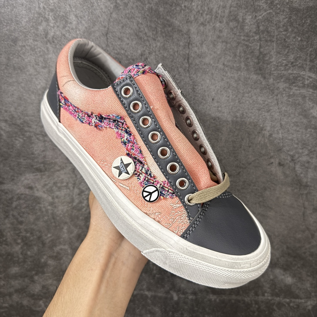 图片[3]-【公司级】Vans Old Skool 36 LX 香奈儿联名涂鸦做旧纽扣 秋日复古贴布Vans! 鞋子的贴布设计好有个性，搭配卡其裤很有秋日氛围感哦 贴布是手工缝制的，摸起来有复古颗粒感~ 货号：VN000D9RBRG 尺码：35-44（带半码）-选品中心