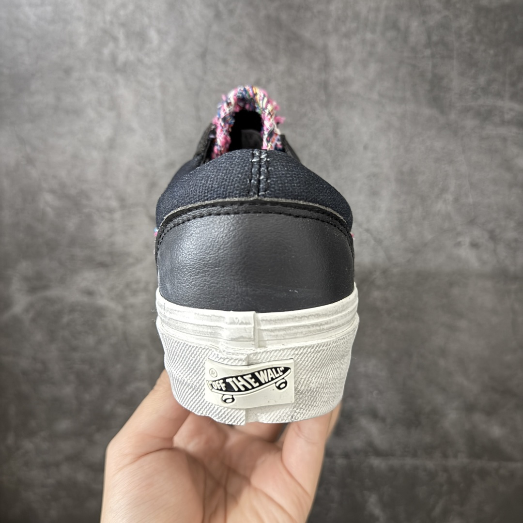 图片[4]-【公司级】Vans Old Skool 36 LX 香奈儿联名涂鸦做旧纽扣 秋日复古贴布Vans! 鞋子的贴布设计好有个性，搭配卡其裤很有秋日氛围感哦 贴布是手工缝制的，摸起来有复古颗粒感~ 货号：VN000D9RBRG 尺码：35-44（带半码）-选品中心