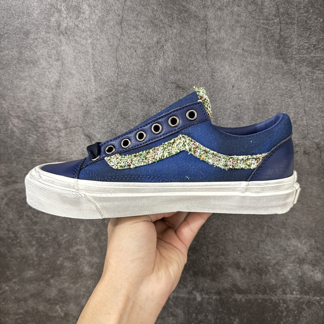 图片[2]-【公司级】Vans Old Skool 36 LX 香奈儿联名涂鸦做旧纽扣 秋日复古贴布Vans! 鞋子的贴布设计好有个性，搭配卡其裤很有秋日氛围感哦 贴布是手工缝制的，摸起来有复古颗粒感~ 货号：VN000D9RBRG 尺码：35-44（带半码）-选品中心