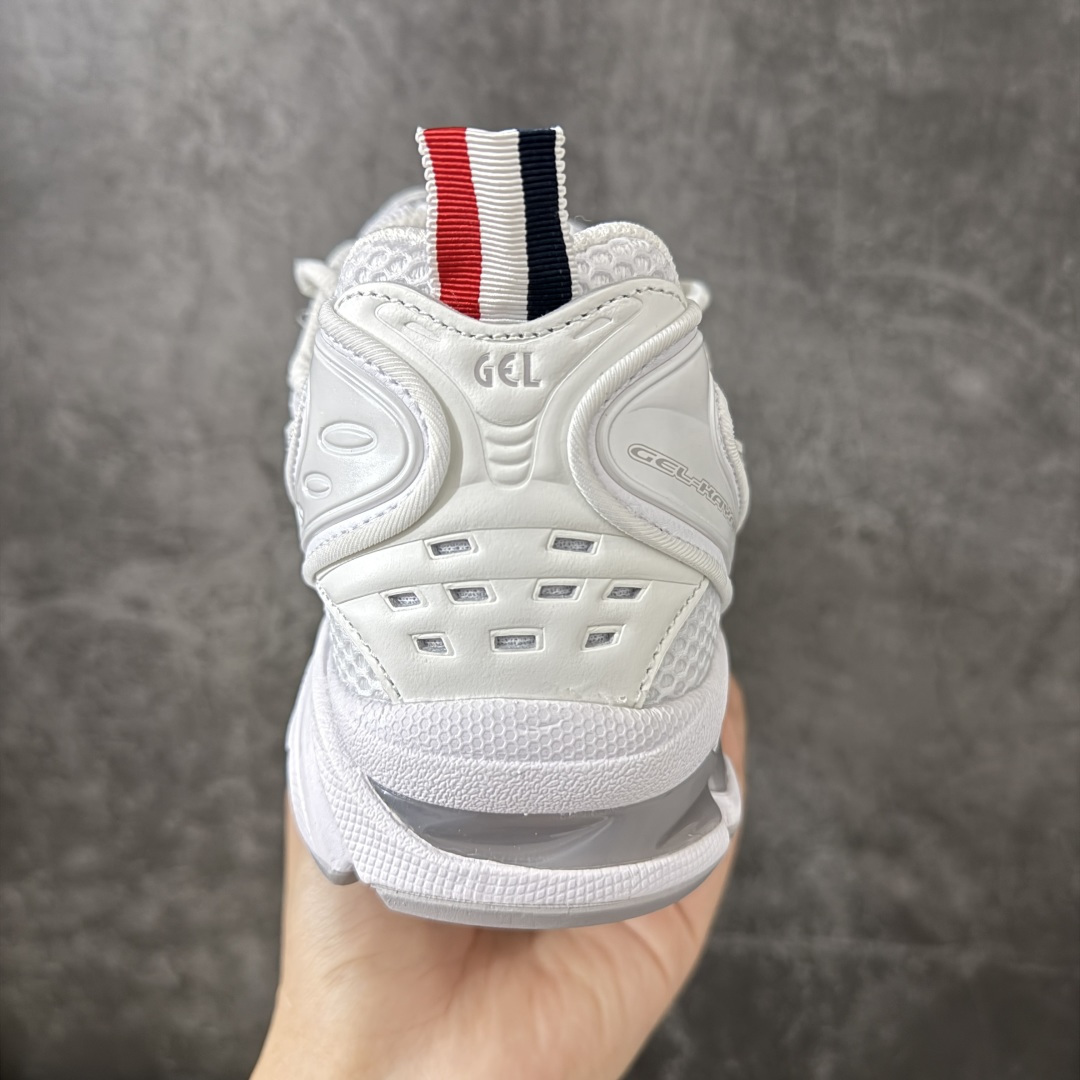 图片[4]-【Zok版本】TB x Kayano 14 联名 ASICS x Thom Browne x GEL-KAYANO 14 亚瑟士系列复古舒适织物合成革减震防滑耐磨低帮休闲跑步鞋 私人订单 顶级版本 原版采购1比1开发 配件齐 原装纸板楦头 独家私模五层组合大底 原厂定制缓震硅胶加持 原盒原配 官方四联吊牌 一比一同步原鞋工艺和用料 鞋面原厂“三明治”多层网布 区别其他同价版本 鞋垫采用原厂OrthoLite欧索莱材质 非普通海玻璃鞋垫 后跟一样采用了GEL缓震胶 整体系列设计非常的科技感 锻炼跑步的同时让你一样时尚百搭 尺码：36 37 37.5 38 39 39.5 40 40.5 41.5 42 42.5 43.5 44 44.5 45 46.5 47-选品中心