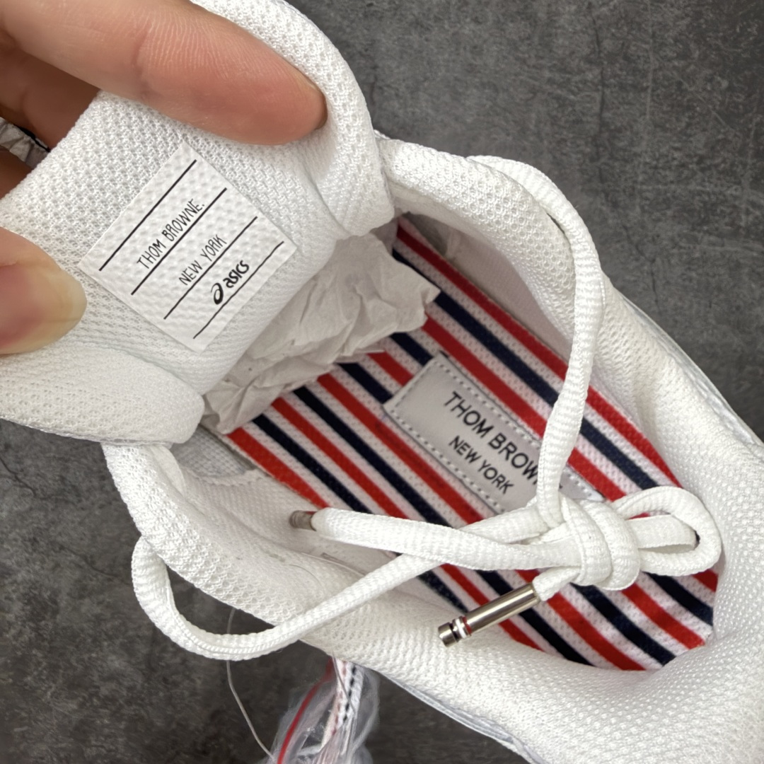 图片[8]-【Zok版本】TB x Kayano 14 联名 ASICS x Thom Browne x GEL-KAYANO 14 亚瑟士系列复古舒适织物合成革减震防滑耐磨低帮休闲跑步鞋 私人订单 顶级版本 原版采购1比1开发 配件齐 原装纸板楦头 独家私模五层组合大底 原厂定制缓震硅胶加持 原盒原配 官方四联吊牌 一比一同步原鞋工艺和用料 鞋面原厂“三明治”多层网布 区别其他同价版本 鞋垫采用原厂OrthoLite欧索莱材质 非普通海玻璃鞋垫 后跟一样采用了GEL缓震胶 整体系列设计非常的科技感 锻炼跑步的同时让你一样时尚百搭 尺码：36 37 37.5 38 39 39.5 40 40.5 41.5 42 42.5 43.5 44 44.5 45 46.5 47-选品中心