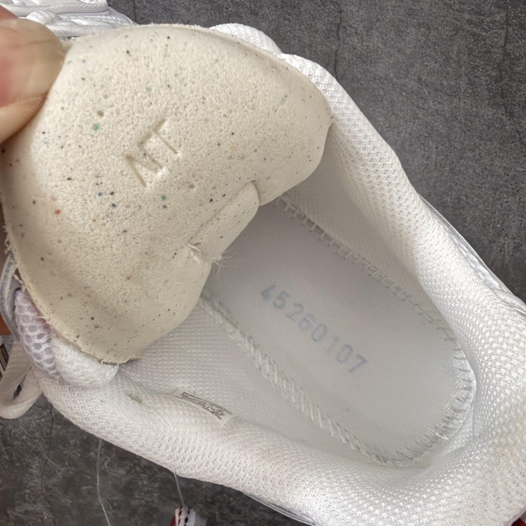 图片[10]-【Zok版本】TB x Kayano 14 联名 ASICS x Thom Browne x GEL-KAYANO 14 亚瑟士系列复古舒适织物合成革减震防滑耐磨低帮休闲跑步鞋 私人订单 顶级版本 原版采购1比1开发 配件齐 原装纸板楦头 独家私模五层组合大底 原厂定制缓震硅胶加持 原盒原配 官方四联吊牌 一比一同步原鞋工艺和用料 鞋面原厂“三明治”多层网布 区别其他同价版本 鞋垫采用原厂OrthoLite欧索莱材质 非普通海玻璃鞋垫 后跟一样采用了GEL缓震胶 整体系列设计非常的科技感 锻炼跑步的同时让你一样时尚百搭 尺码：36 37 37.5 38 39 39.5 40 40.5 41.5 42 42.5 43.5 44 44.5 45 46.5 47-选品中心