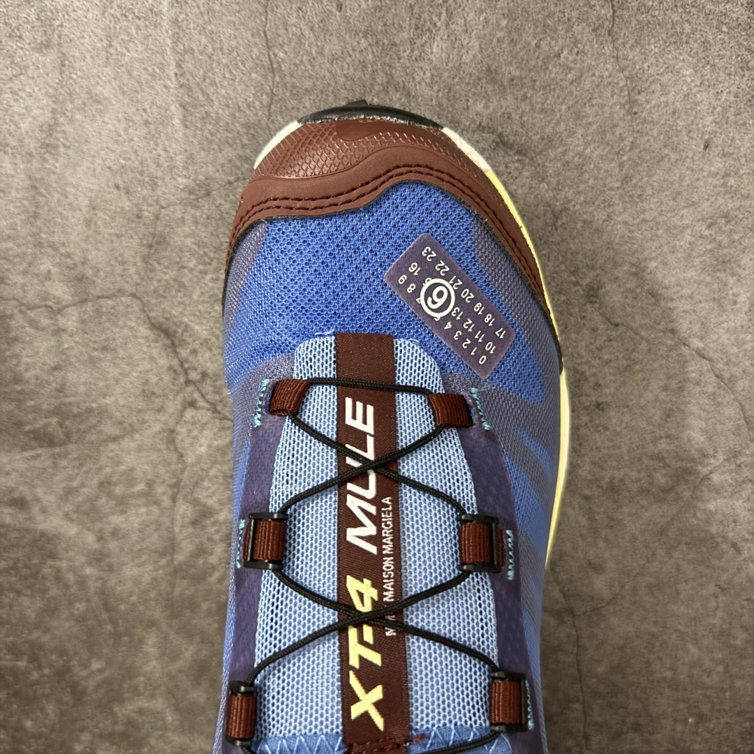 图片[5]-【莞产纯原】SALOMON萨洛蒙 XT-4 MULE MM6 MAISON MARGIELA 户外半拖运动训练鞋 给脚掌足够的支撑性 软硬适中 因为没有鞋后跟 所以包裹性没有那么强 反而舒适度更高了 穿着脚感很松 很强的鞋面的透气性 碳纤维纹理的装饰显得很高级 鞋带采用了快速抽绳的设计 配合特别的鞋后跟设计 彻底成为一脚蹬 货号：478113 尺码： 36 37 37.5 38 38.5 39.5 40 40.5 41.5 42 42.5 43 44 44.5 45-选品中心