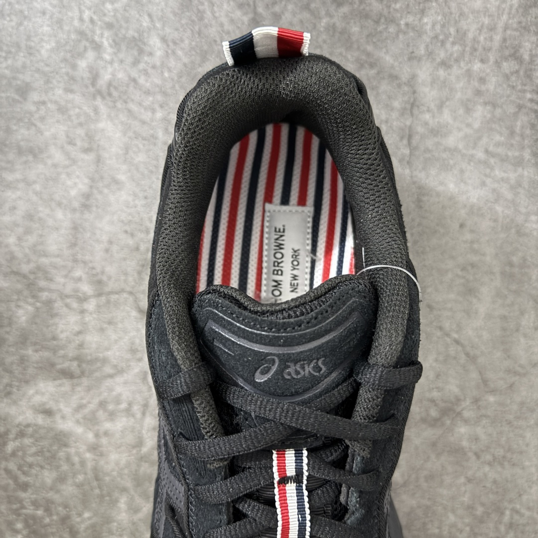 图片[8]-【Zok版本】TB x Kayano 14 联名 ASICS x Thom Browne x GEL-KAYANO 14 亚瑟士系列复古舒适织物合成革减震防滑耐磨低帮休闲跑步鞋 私人订单 顶级版本 原版采购1比1开发 配件齐 原装纸板楦头 独家私模五层组合大底 原厂定制缓震硅胶加持 原盒原配 官方四联吊牌 一比一同步原鞋工艺和用料 鞋面原厂“三明治”多层网布 区别其他同价版本 鞋垫采用原厂OrthoLite欧索莱材质 非普通海玻璃鞋垫 后跟一样采用了GEL缓震胶 整体系列设计非常的科技感 锻炼跑步的同时让你一样时尚百搭 尺码：36 37 37.5 38 39 39.5 40 40.5 41.5 42 42.5 43.5 44 44.5 45 46.5 47-选品中心
